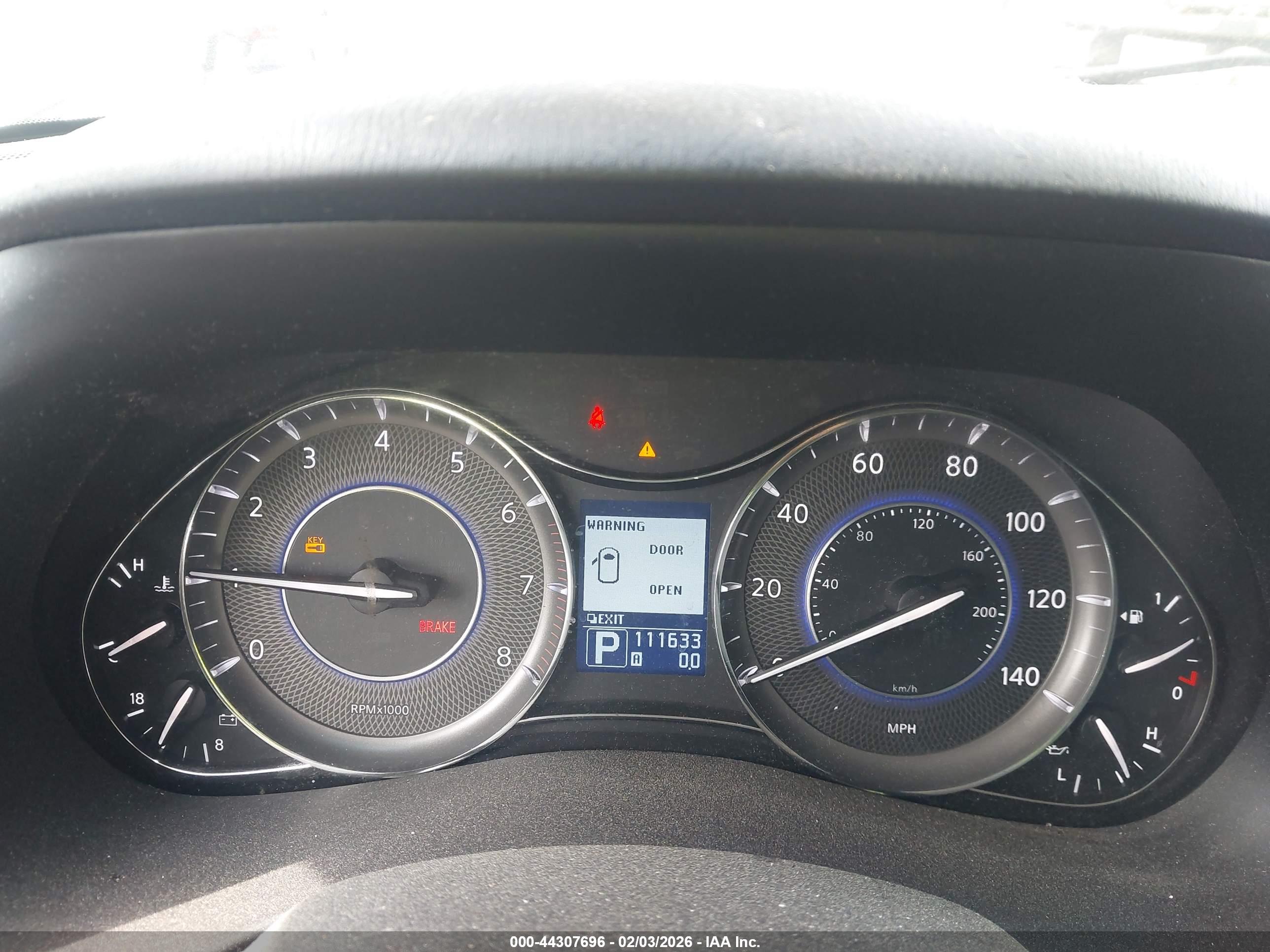 INFINITI QX56 image 7