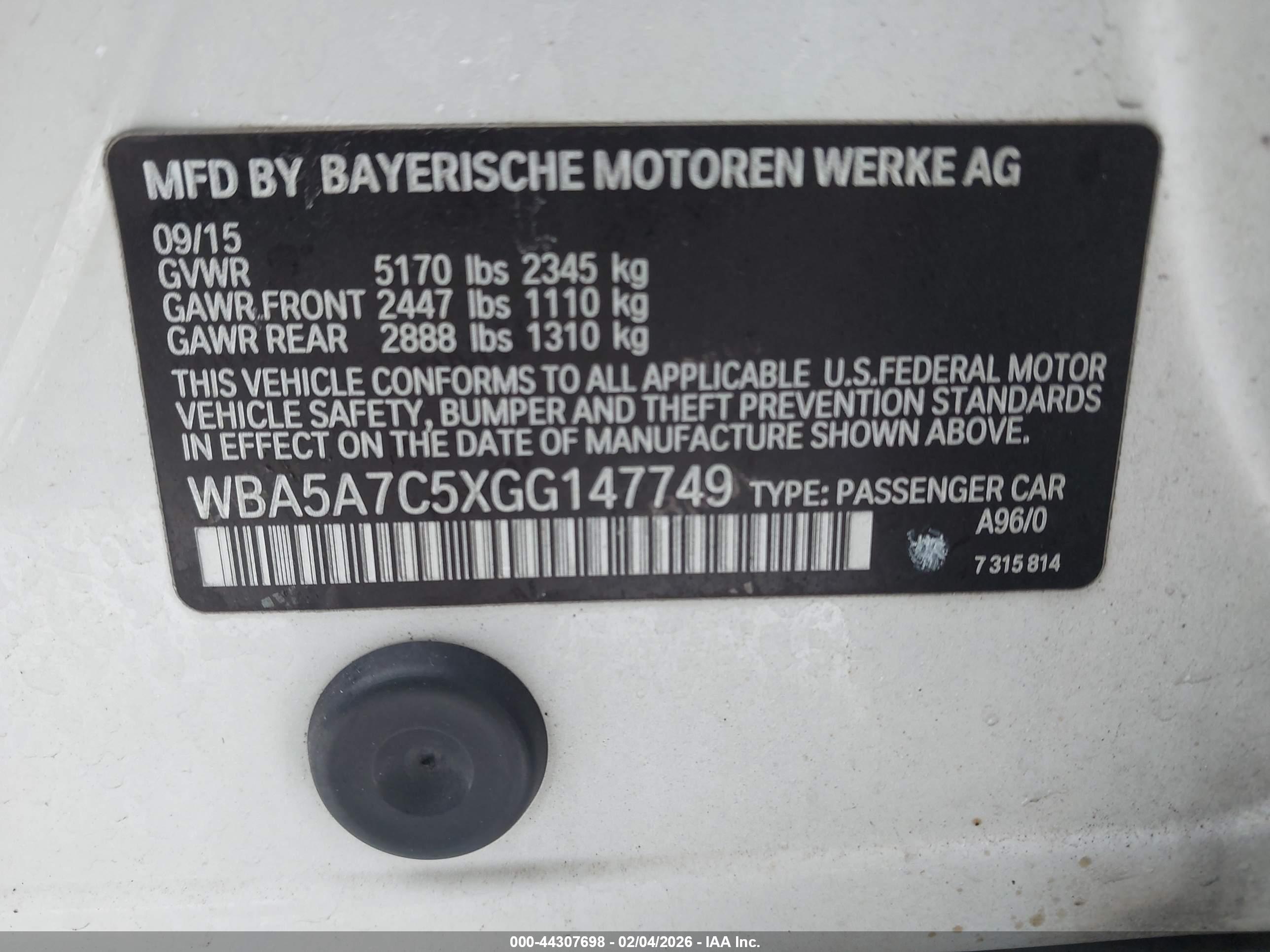 BMW 528I image 9