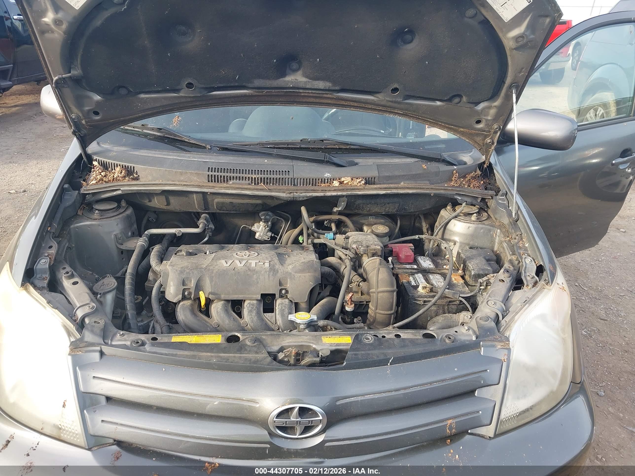 SCION XA image 10