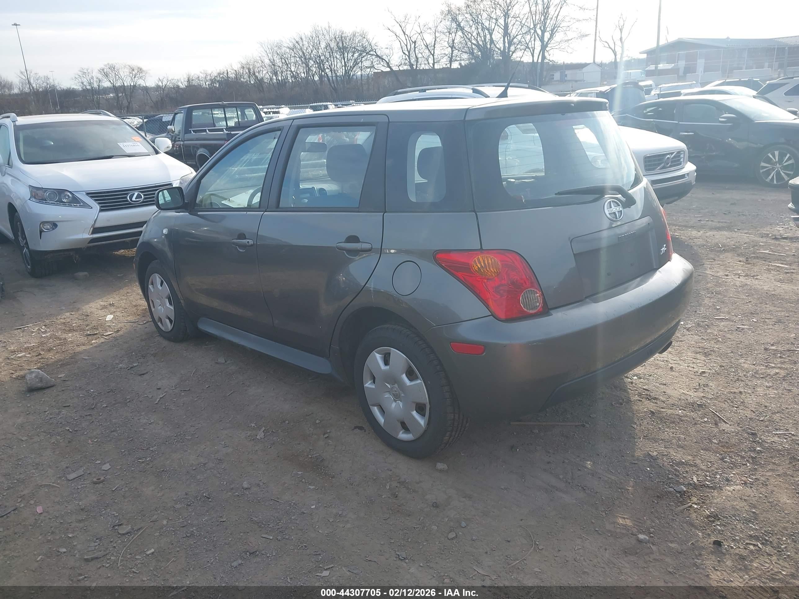 SCION XA image 3