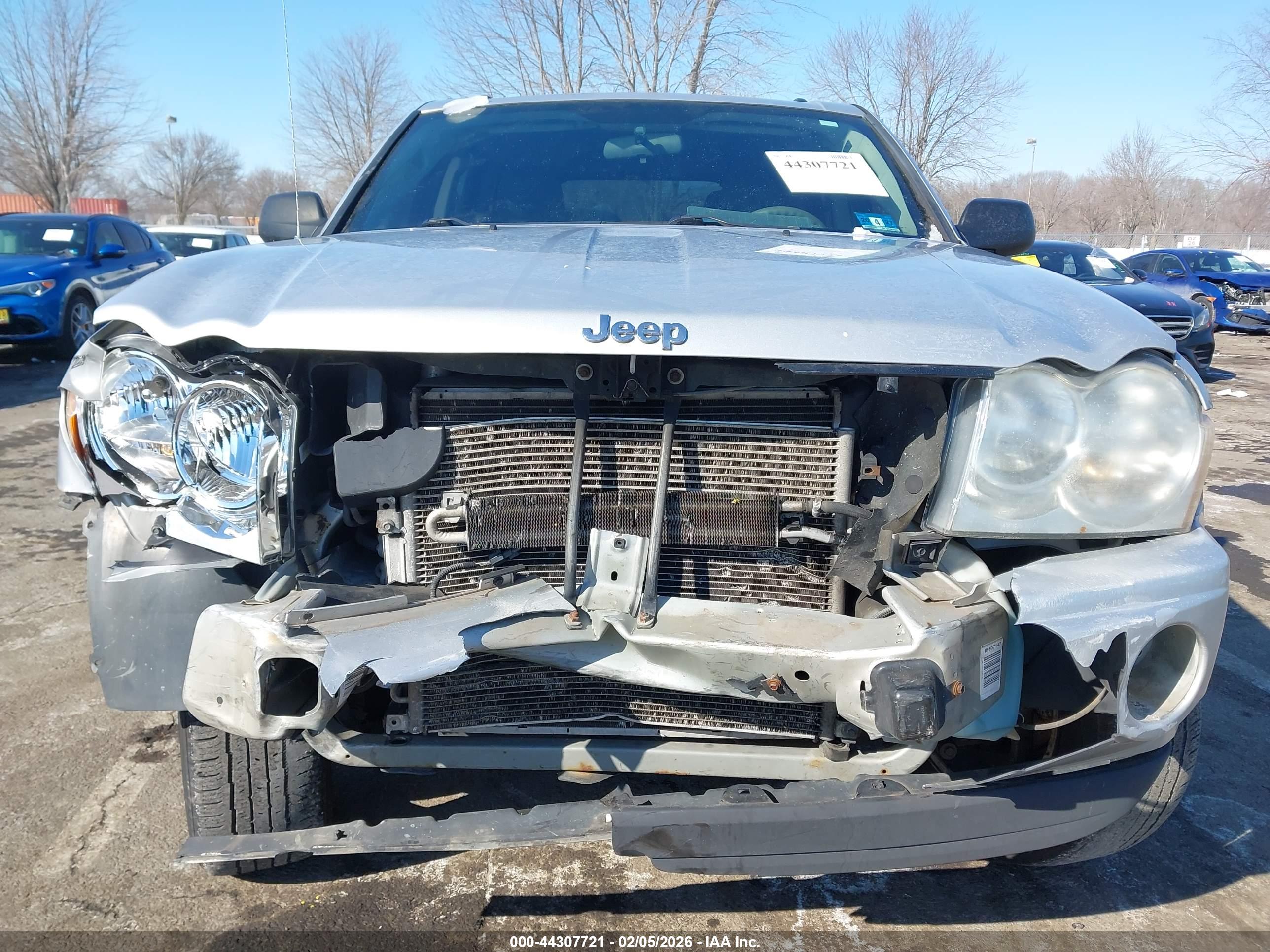 JEEP GRAND image 6