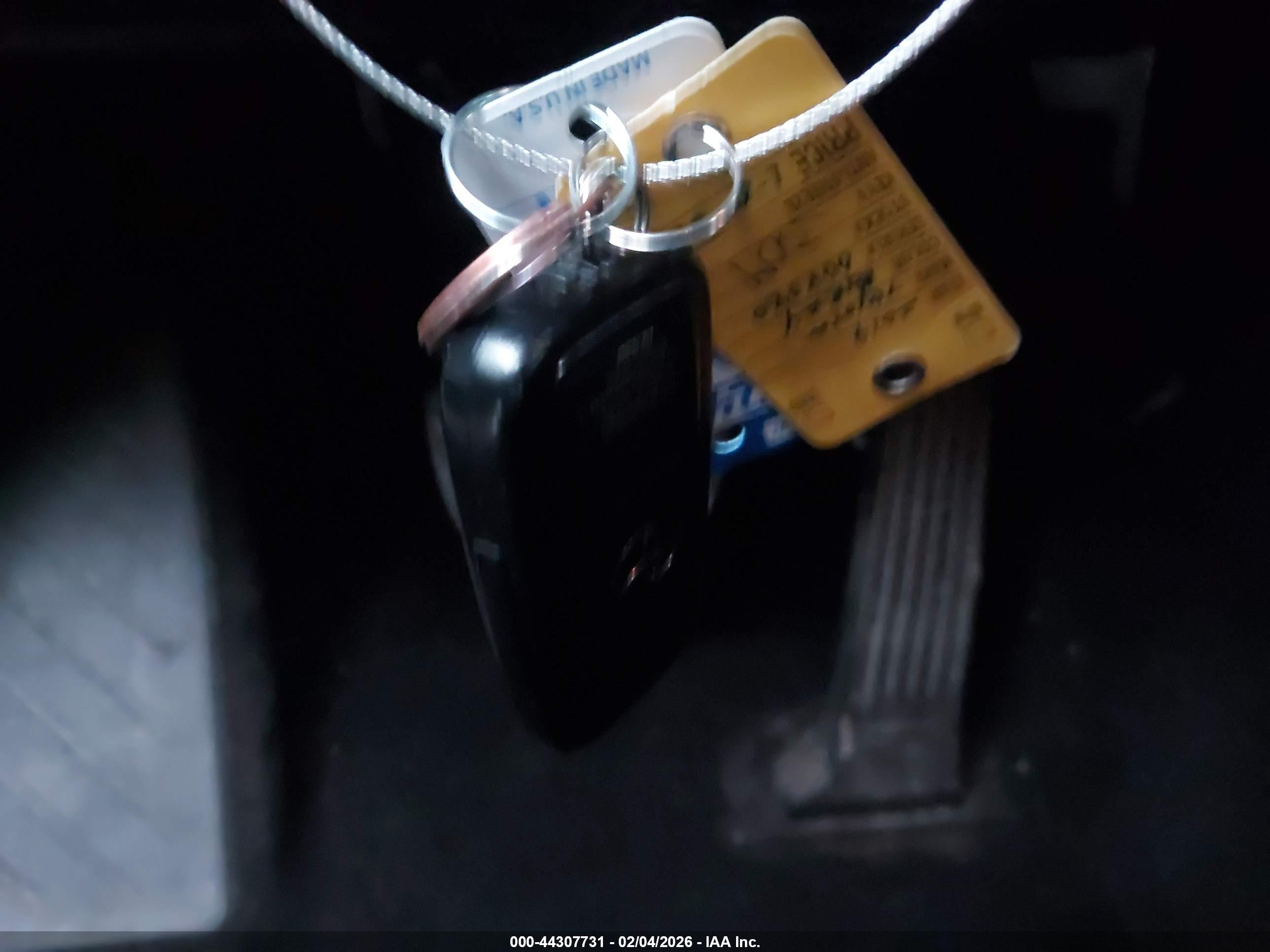 TOYOTA RAV4 image 11