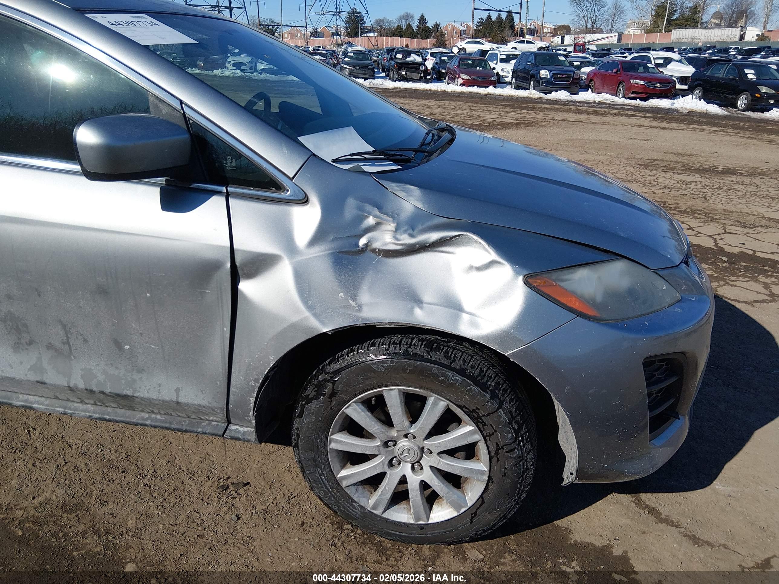 MAZDA CX-7 image 6