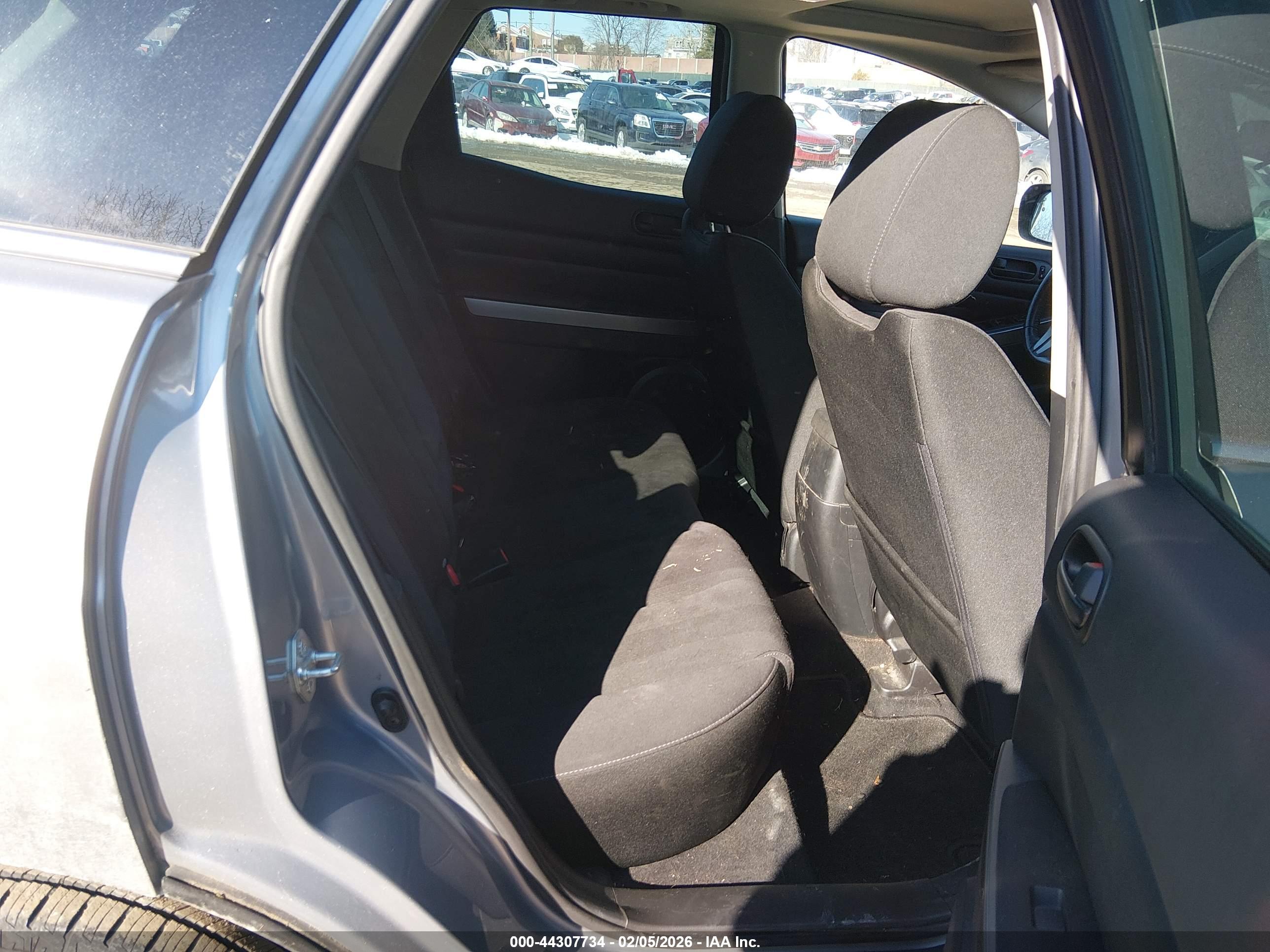 MAZDA CX-7 image 8