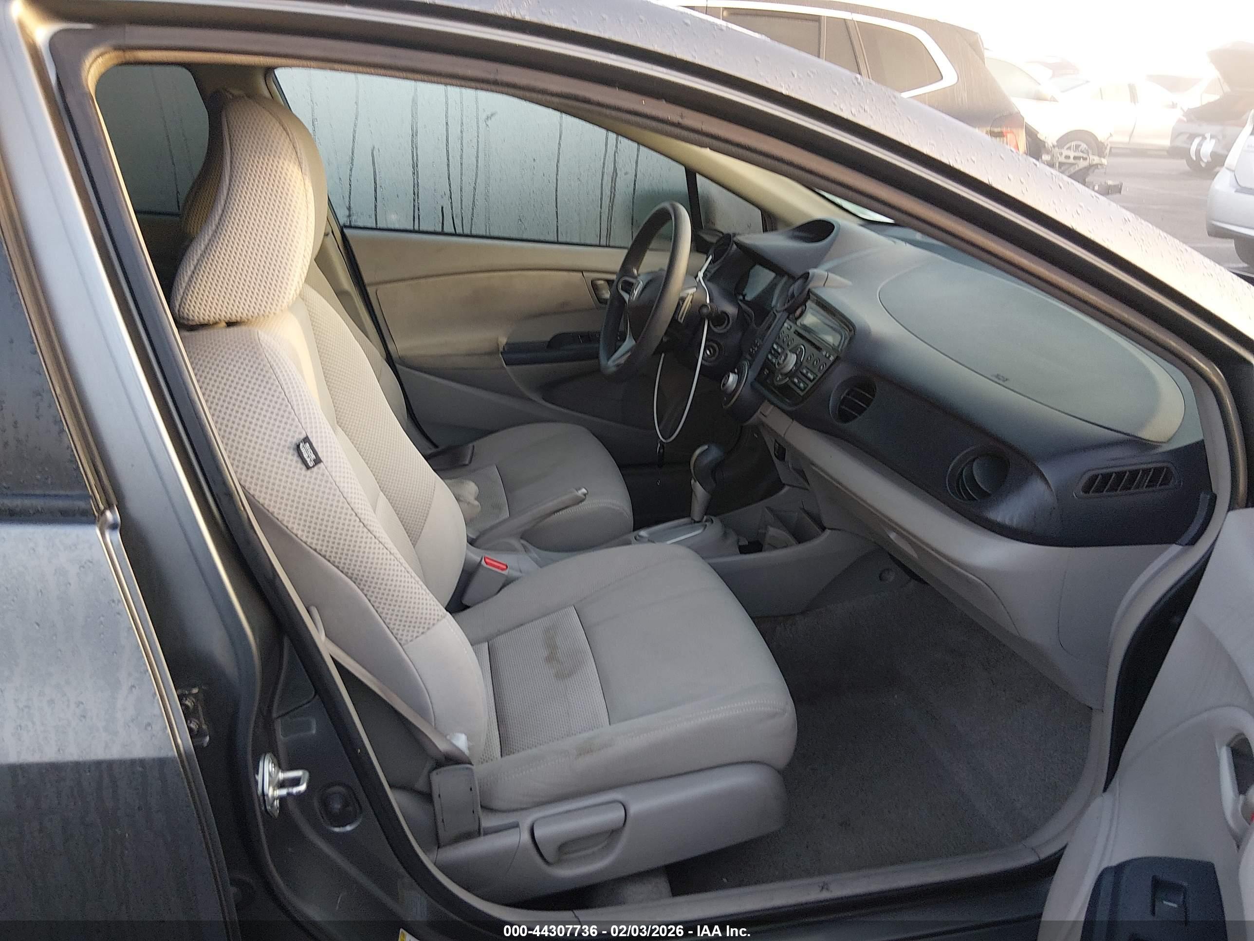HONDA INSIGHT image 5