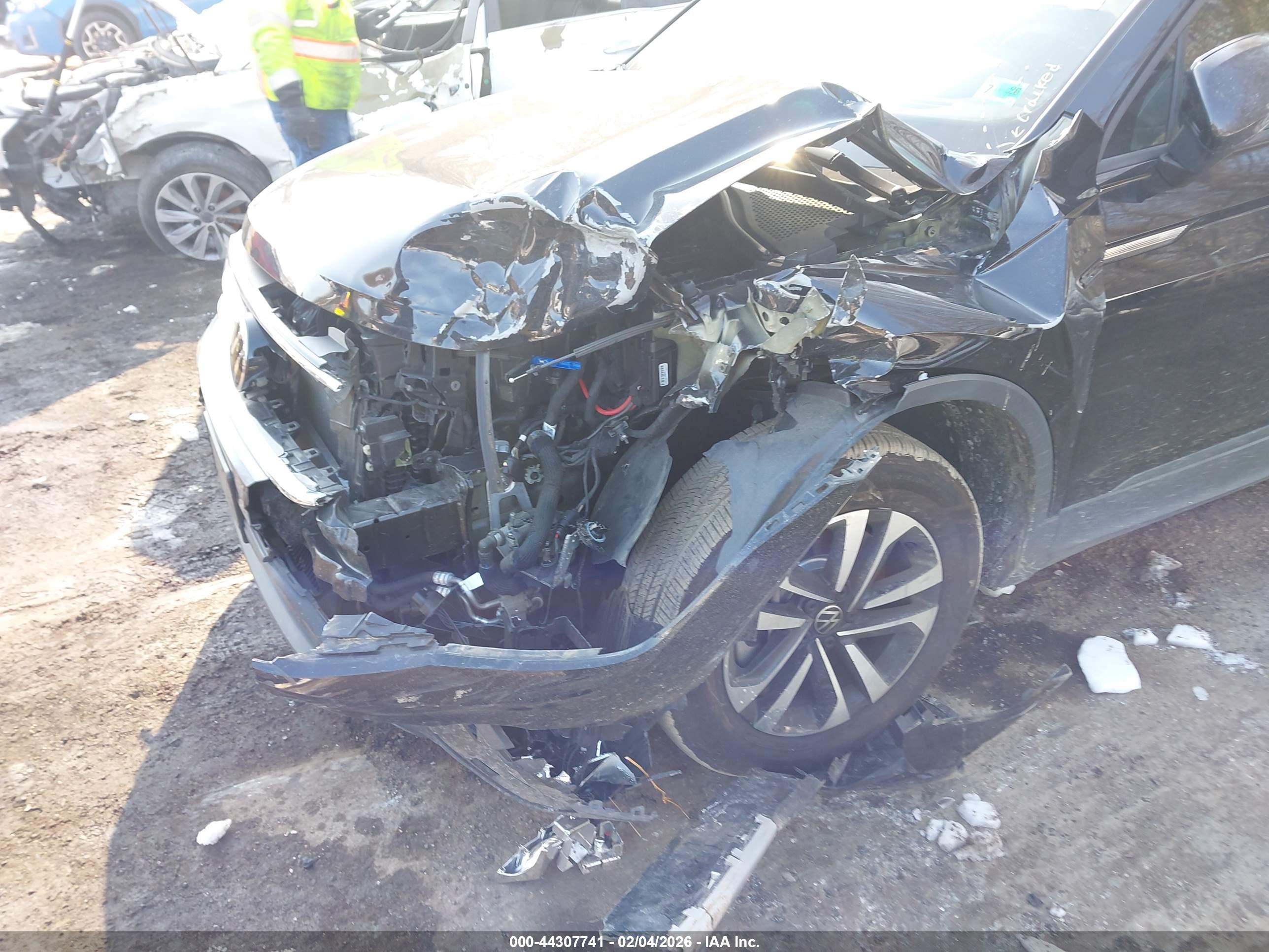 VOLKSWAGEN TIGUAN image 6