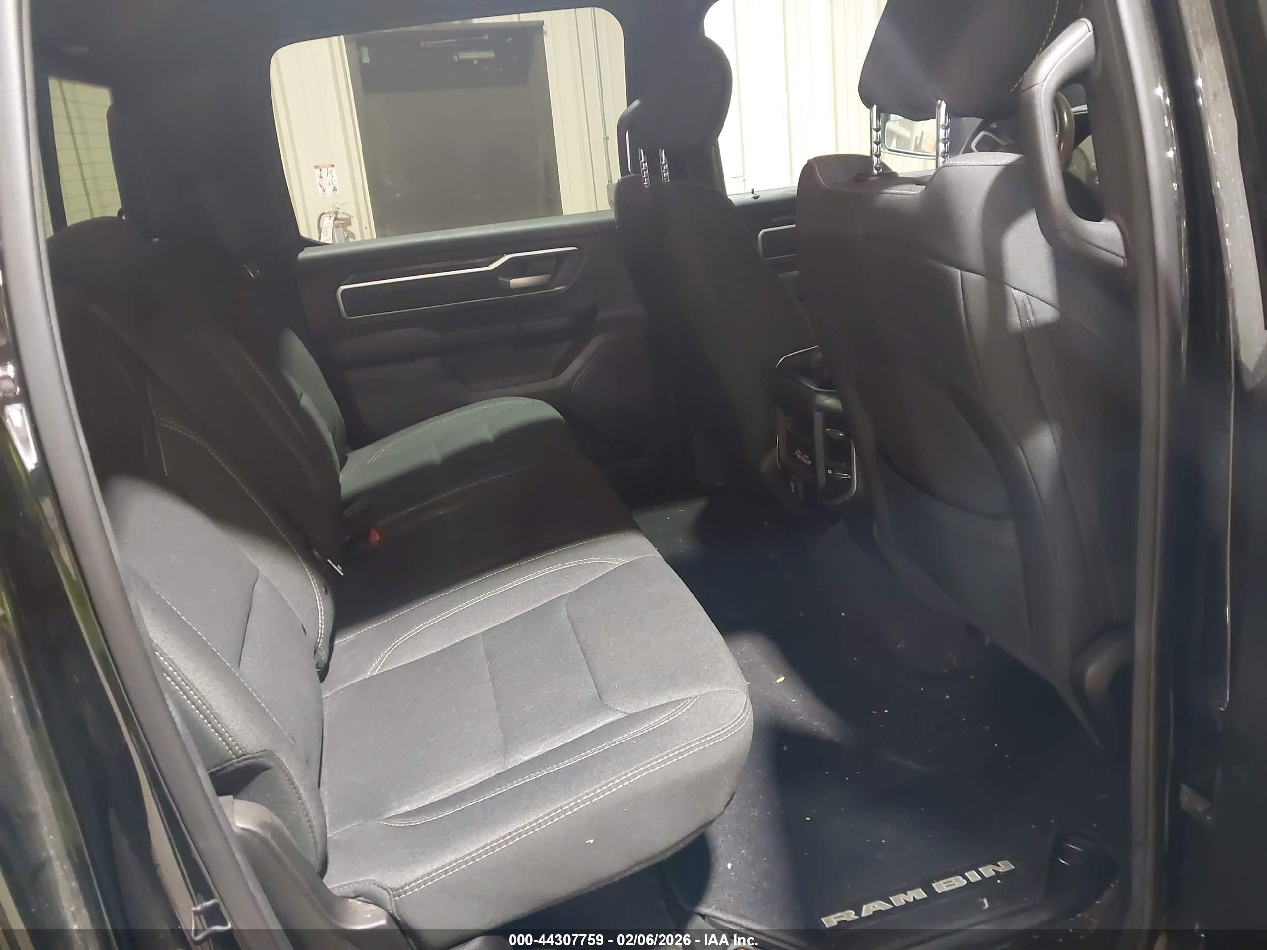 RAM 1500 image 8