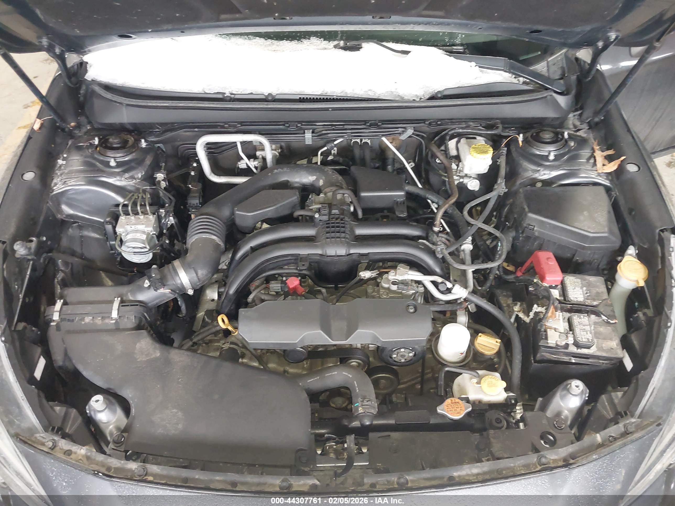 SUBARU OUTBACK image 10