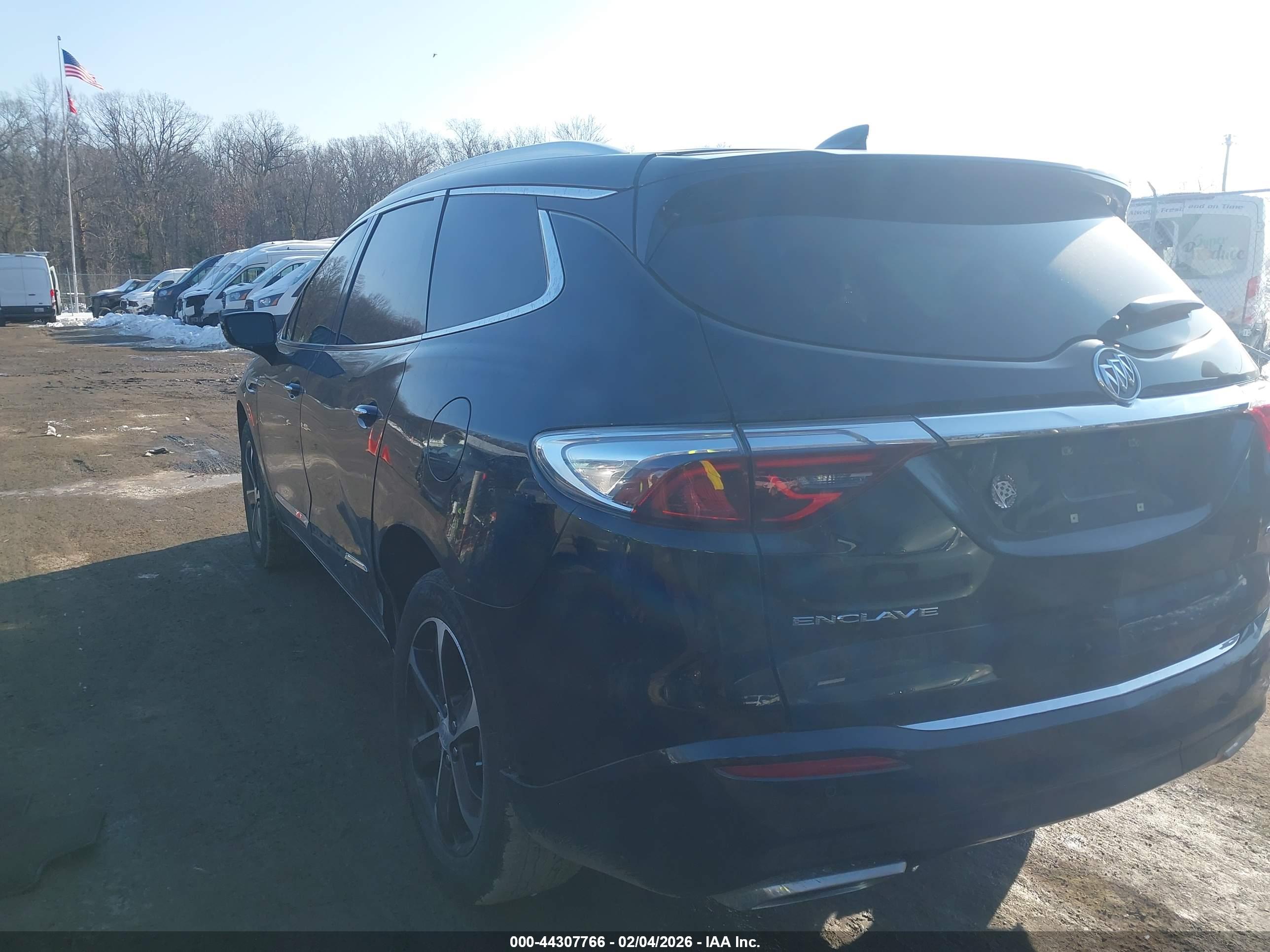 BUICK ENCLAVE image 3