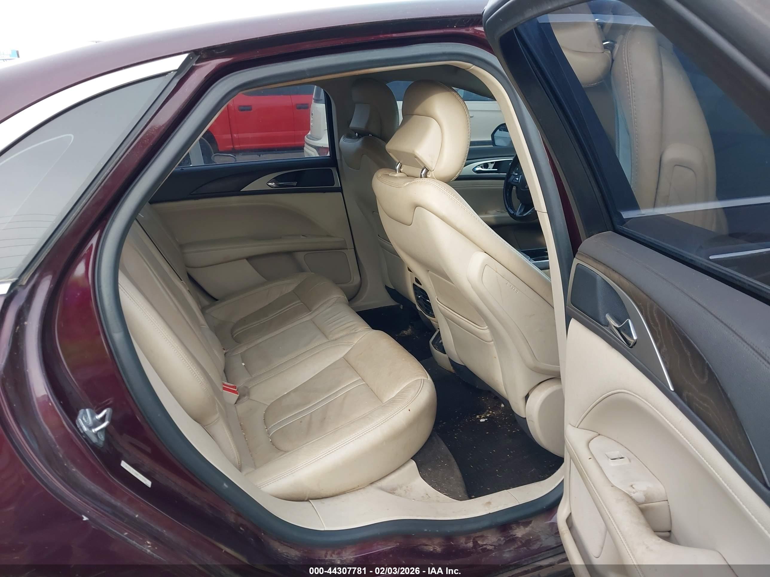 LINCOLN MKZ image 8