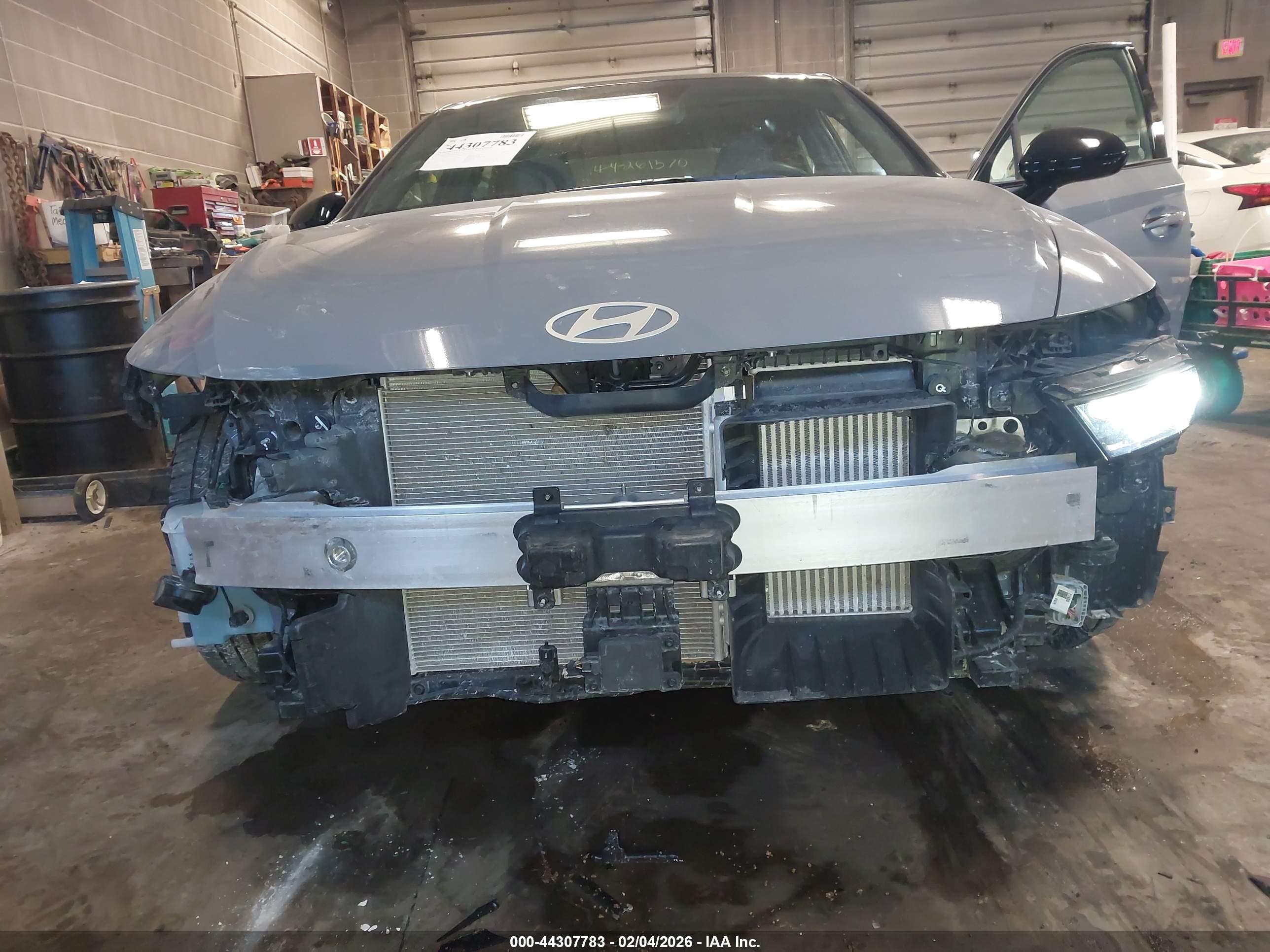 HYUNDAI SONATA image 6