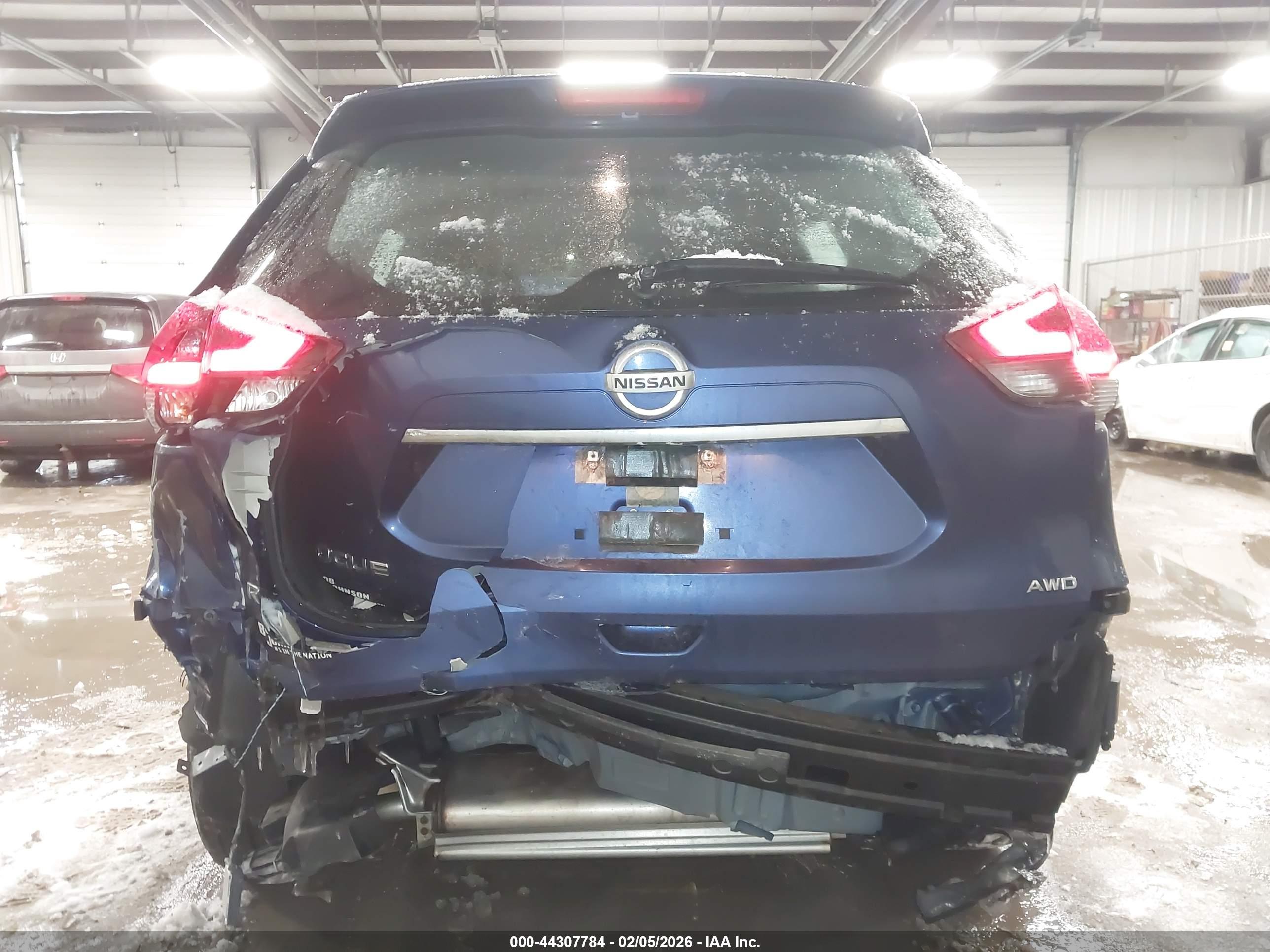 NISSAN ROGUE image 6