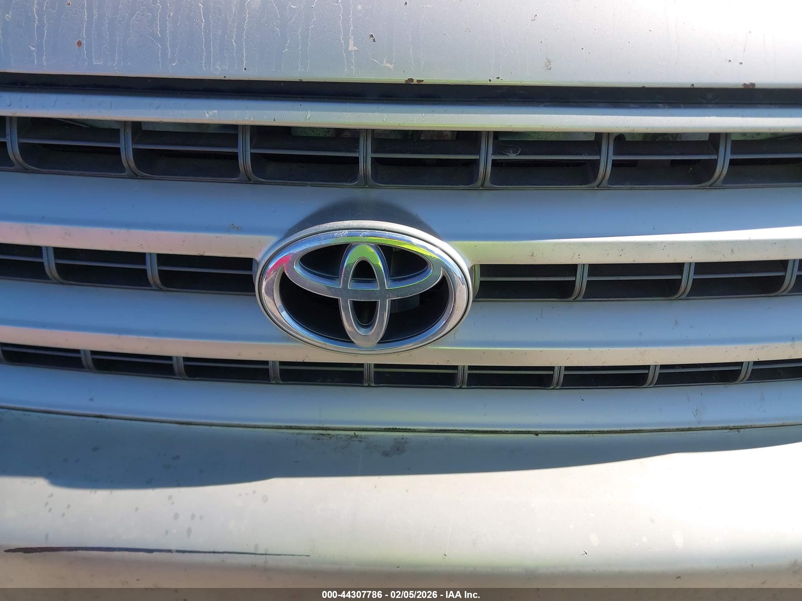 TOYOTA HIGHLANDER image 6