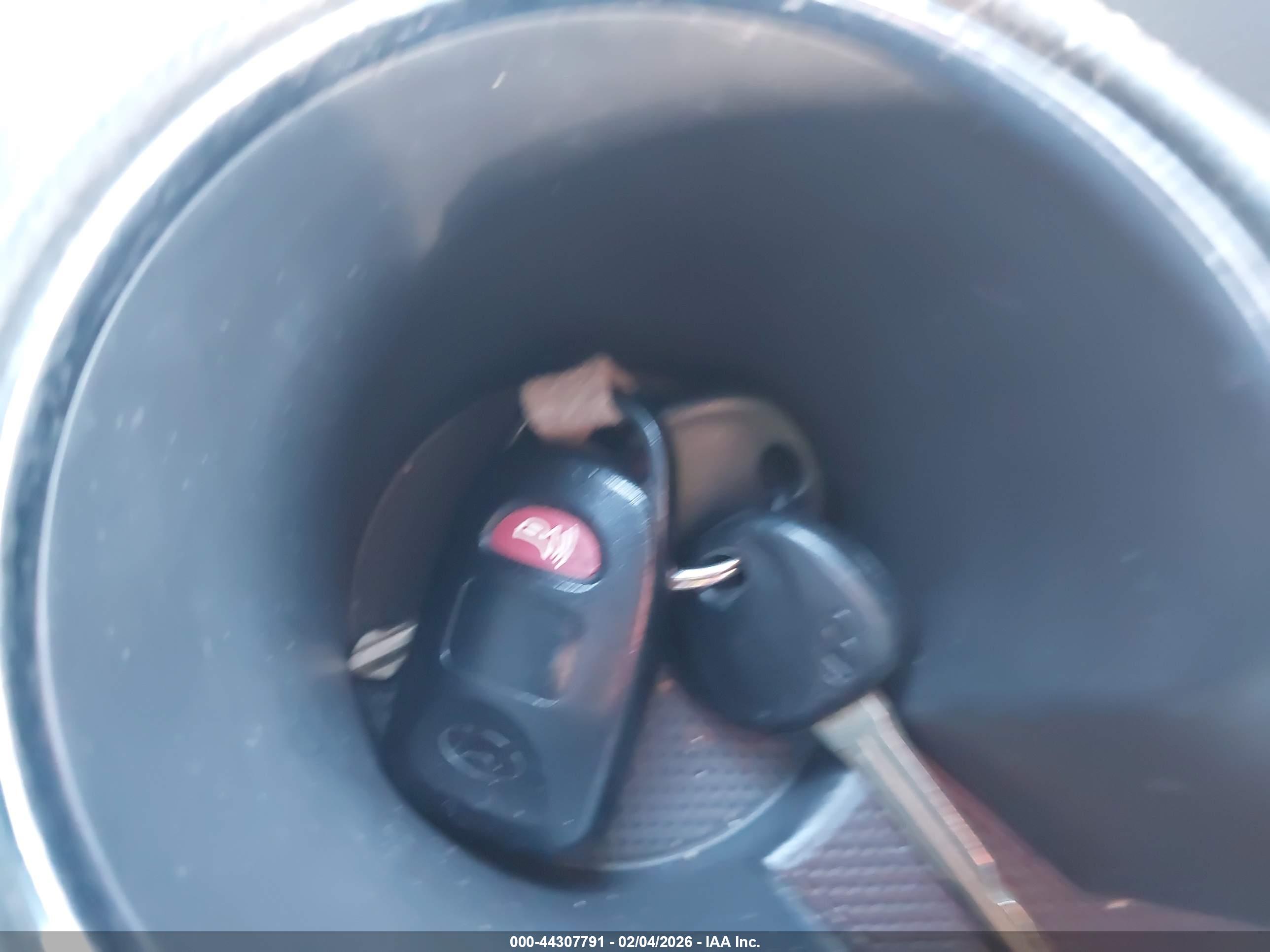 HYUNDAI ELANTRA image 11