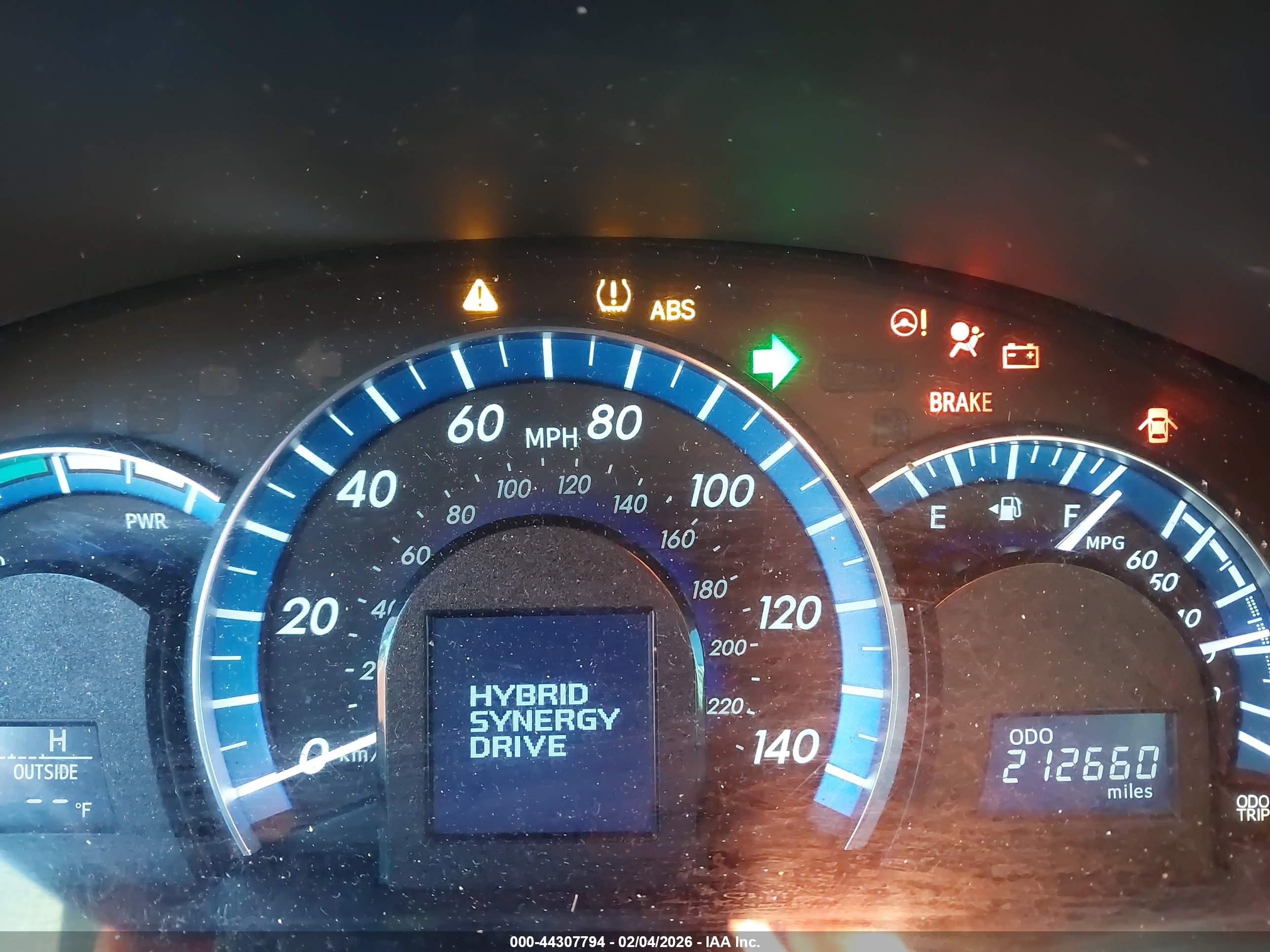 TOYOTA CAMRY image 7