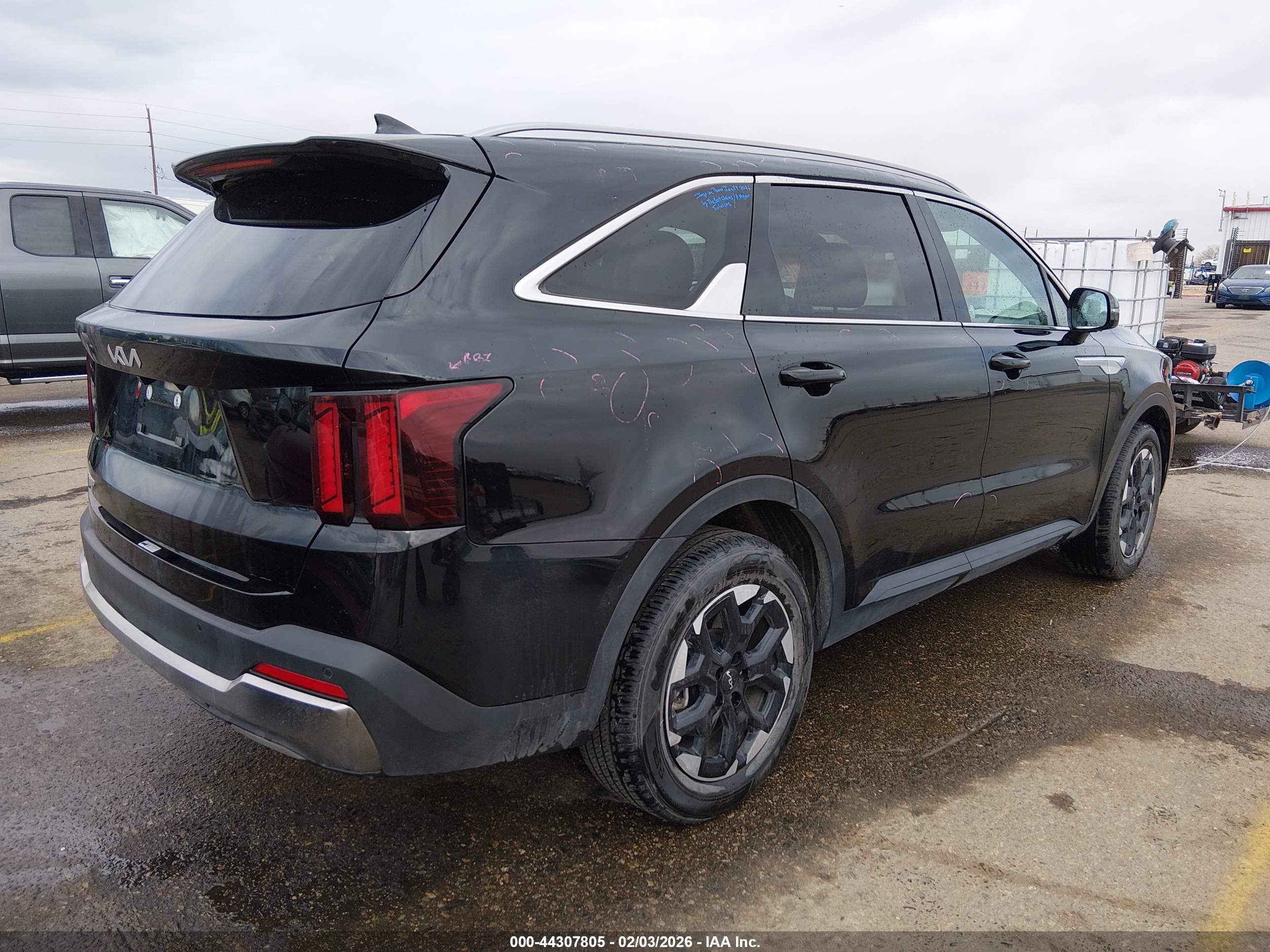 KIA SORENTO image 4