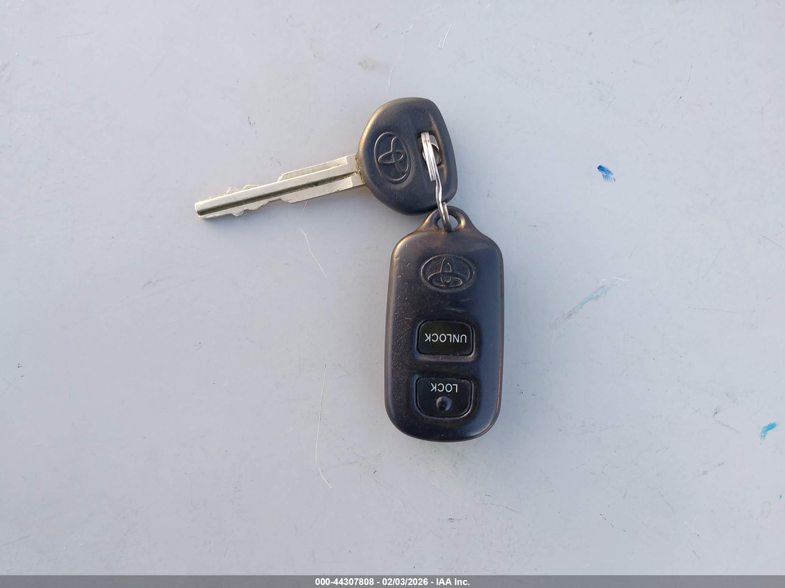 TOYOTA RAV4 image 11