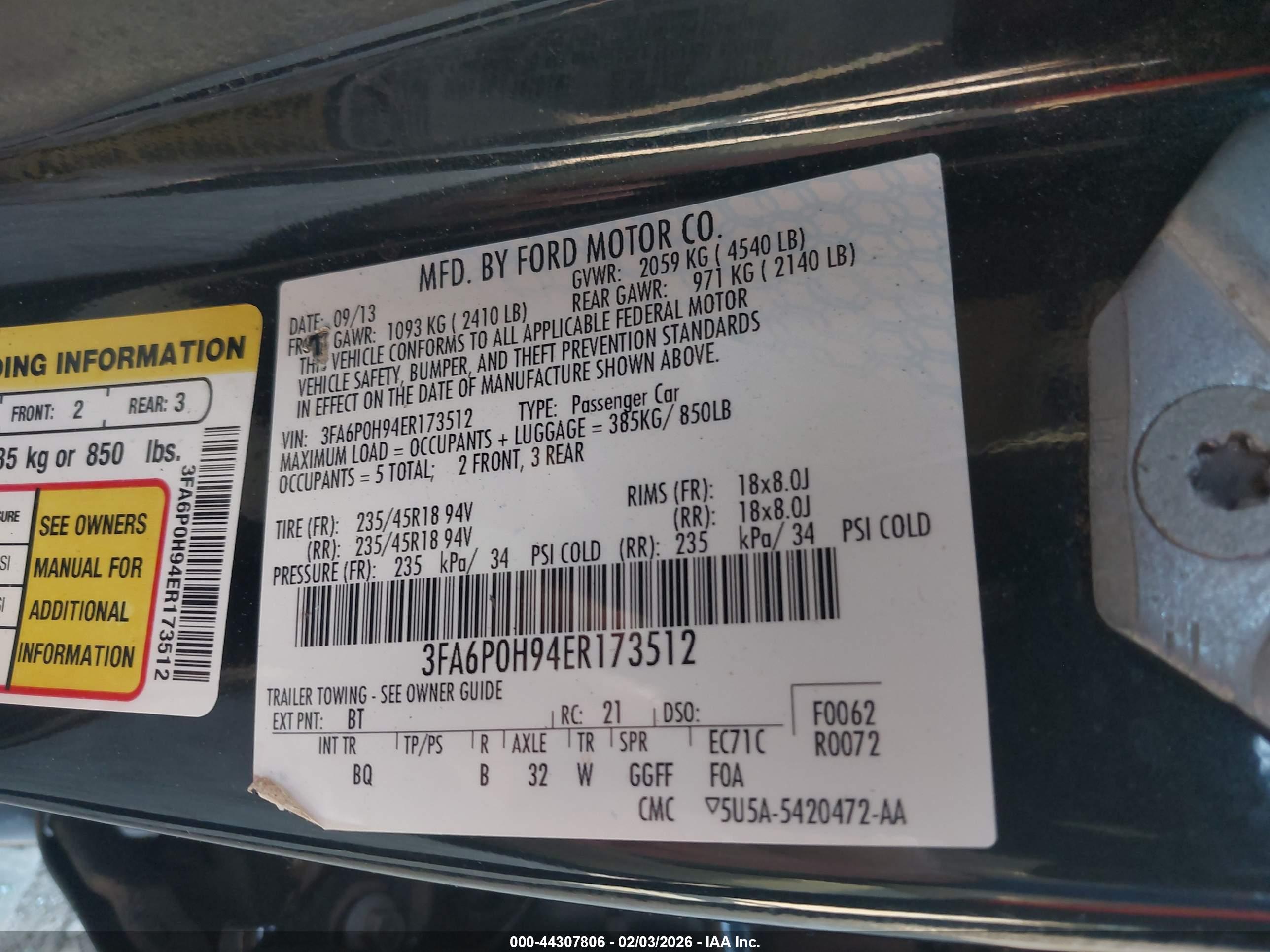 FORD FUSION image 9