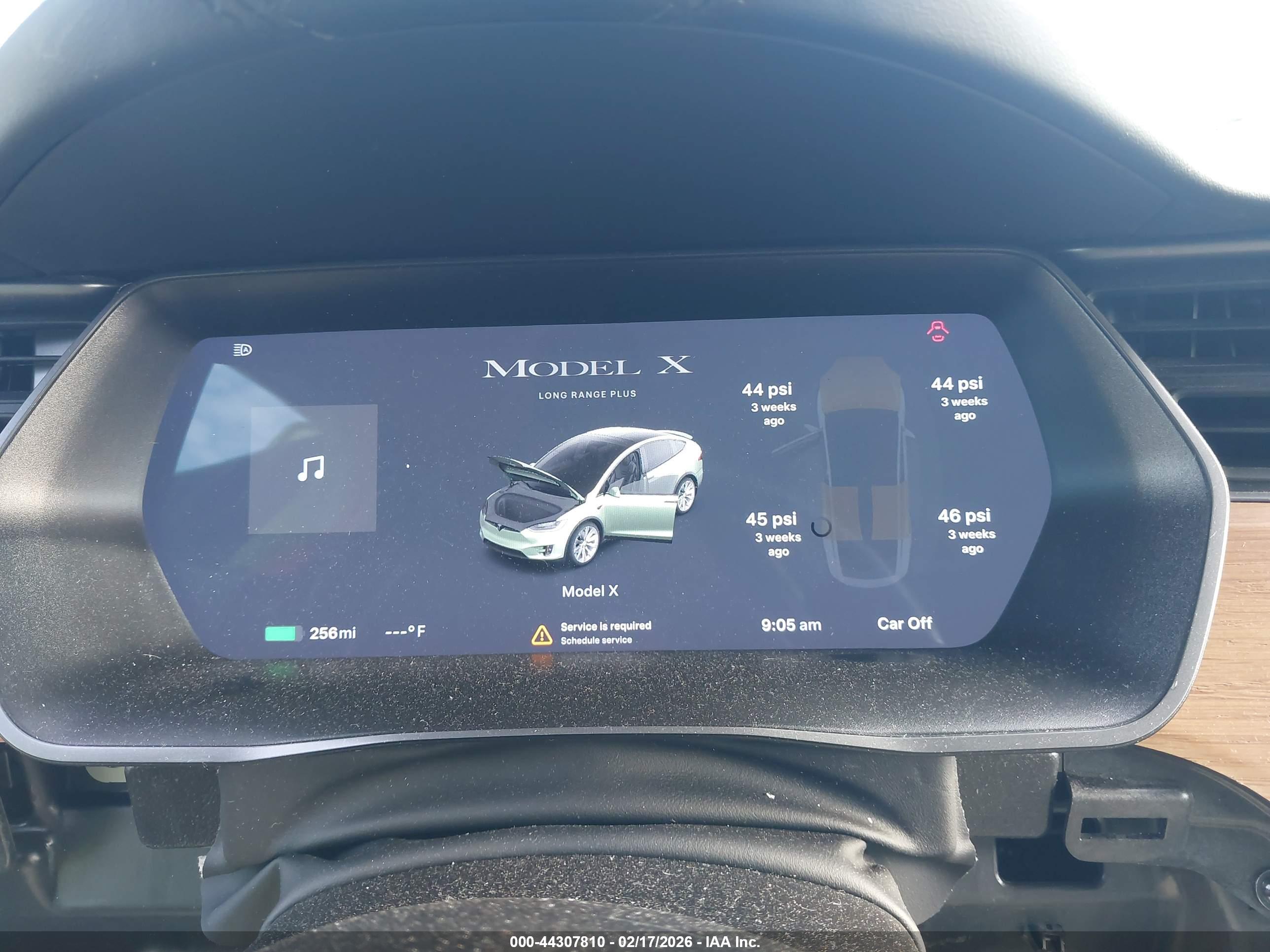 TESLA MODEL image 7