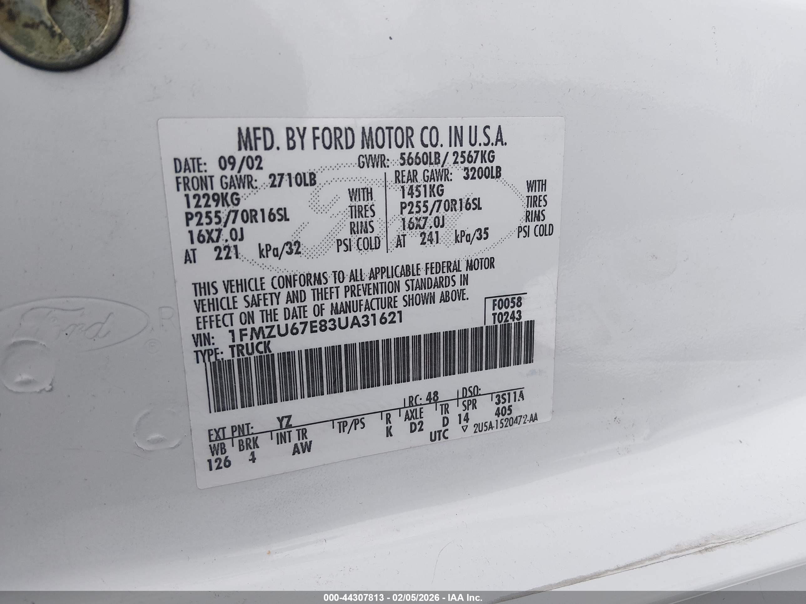 FORD EXPLORER image 9