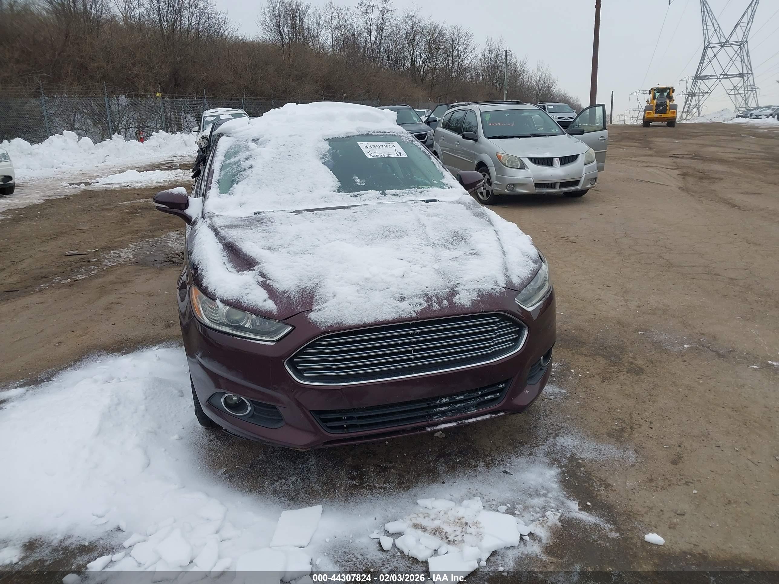 FORD FUSION image 6