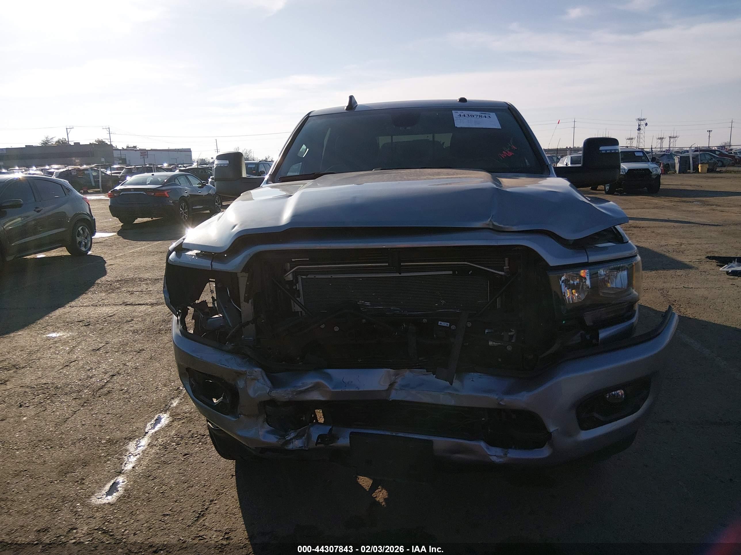 RAM 2500 image 6