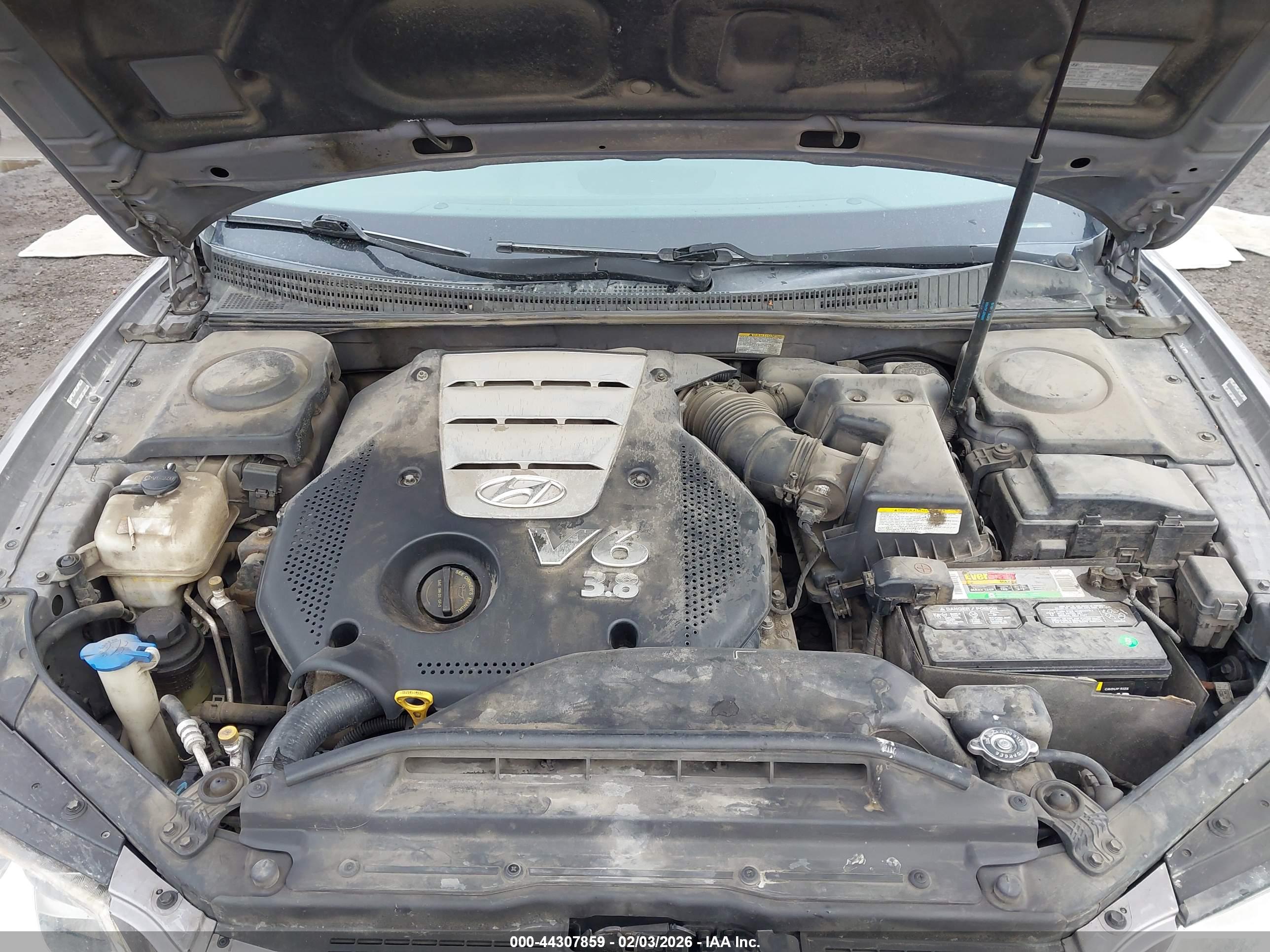 HYUNDAI AZERA image 10