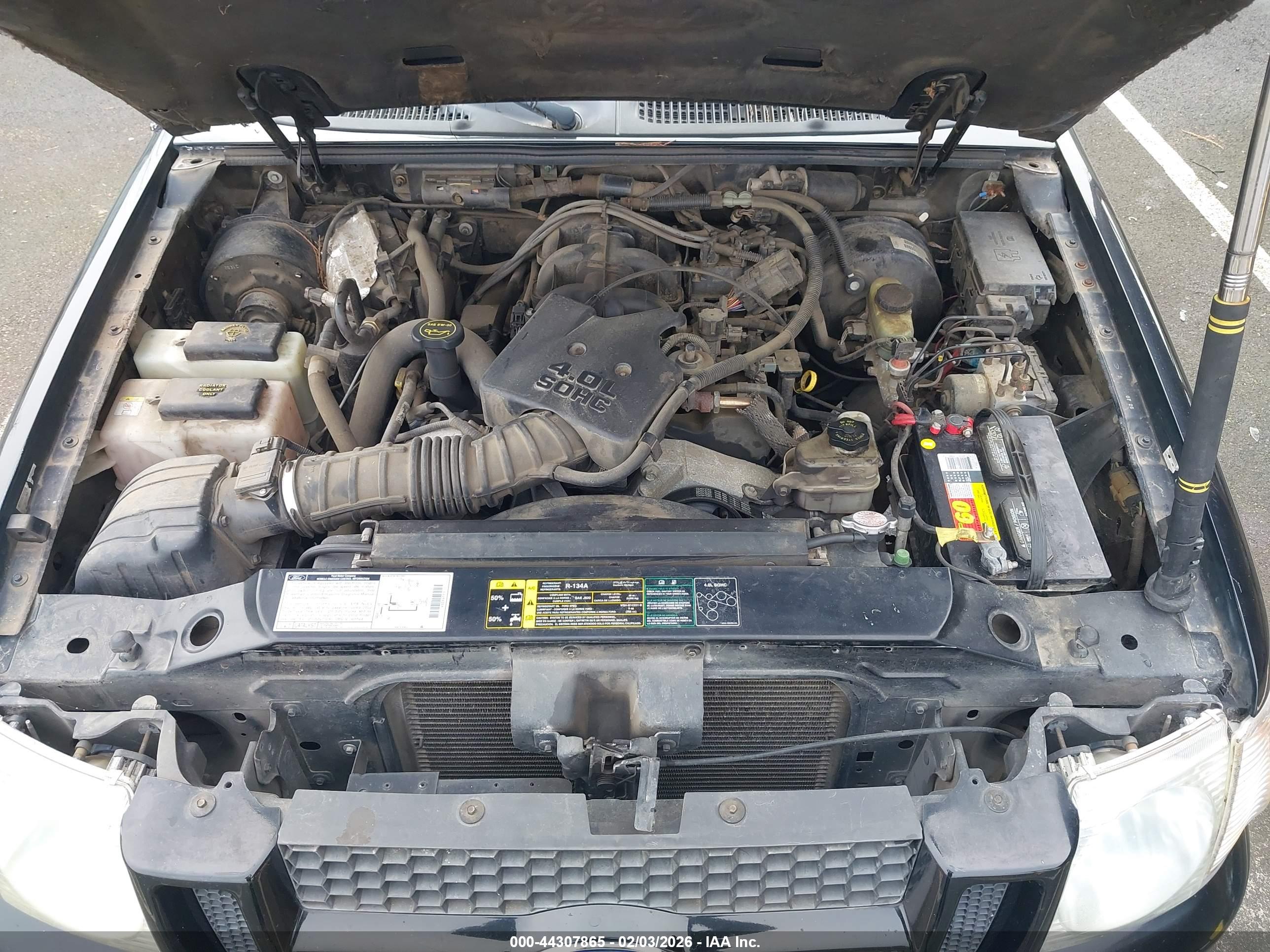 FORD EXPLORER image 10