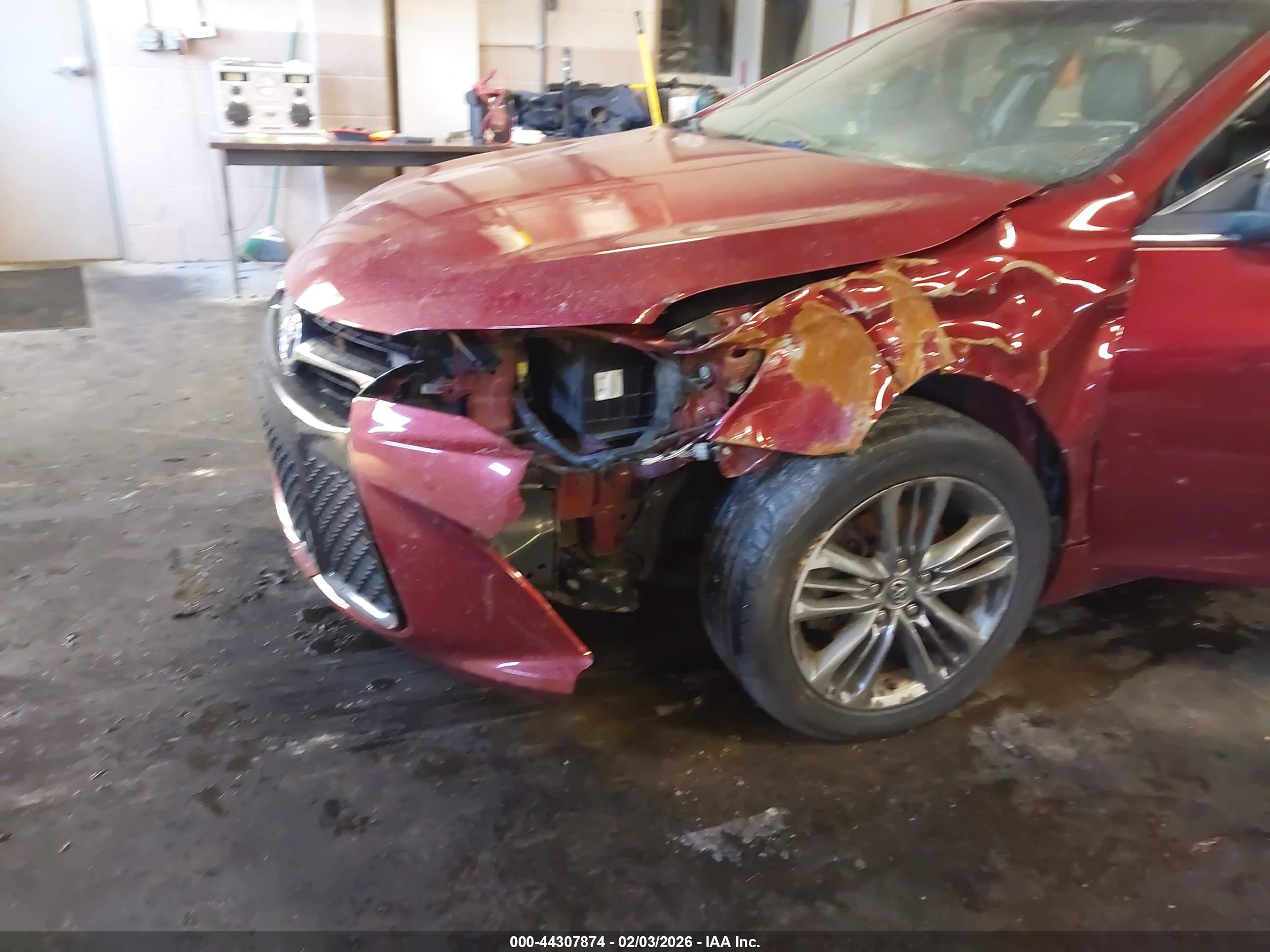 TOYOTA CAMRY image 6