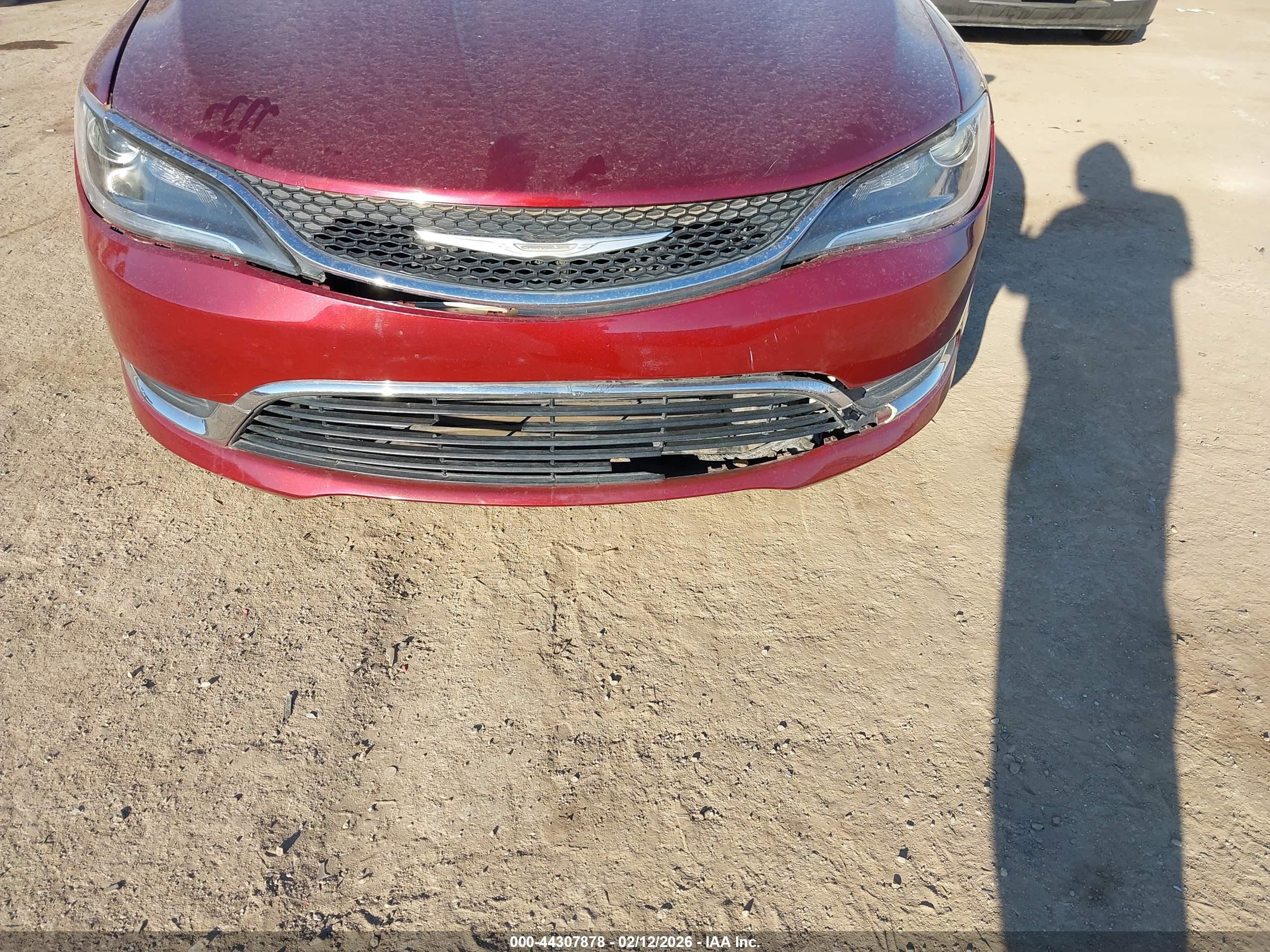 CHRYSLER 200 image 6