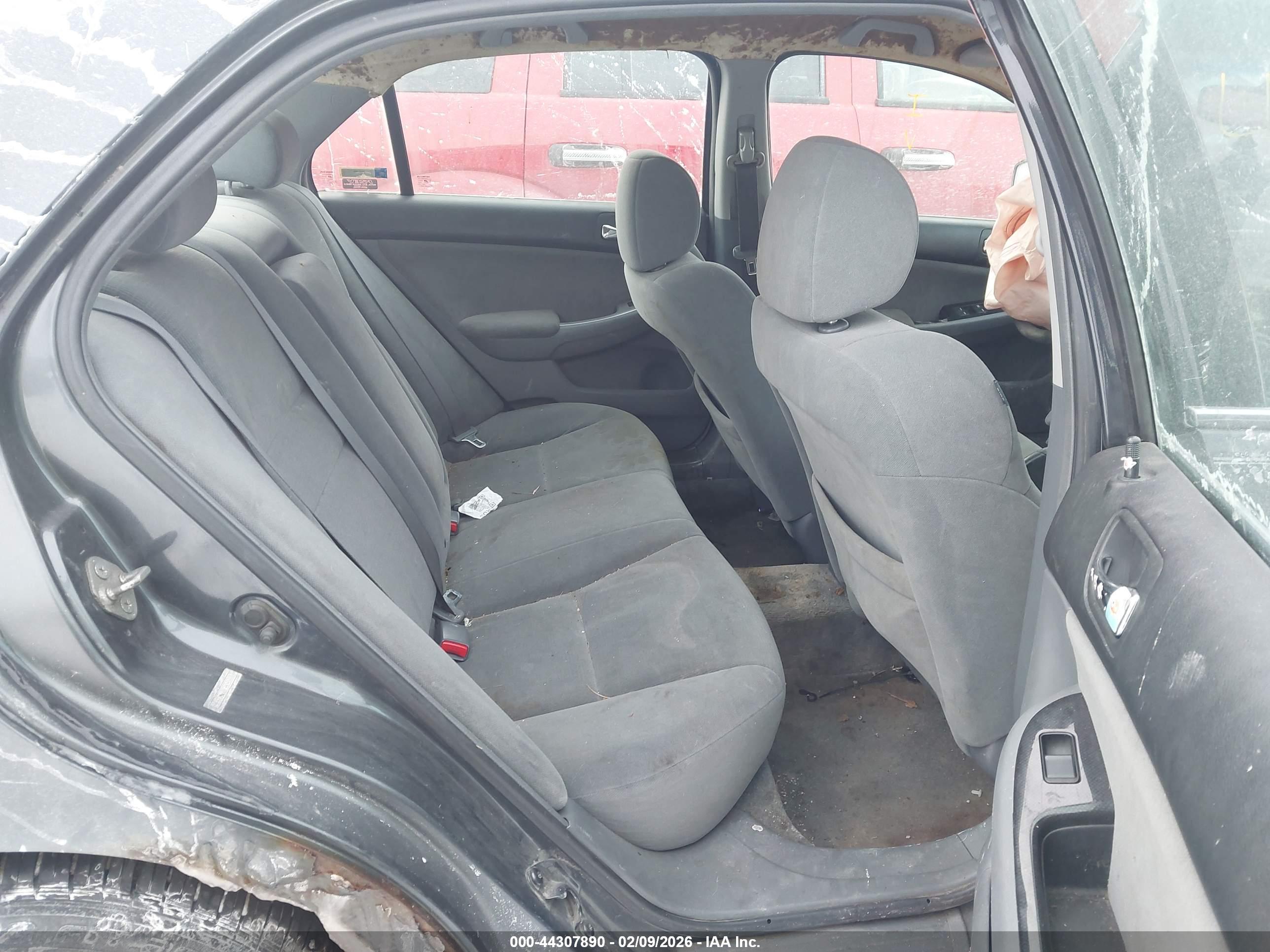HONDA ACCORD image 8