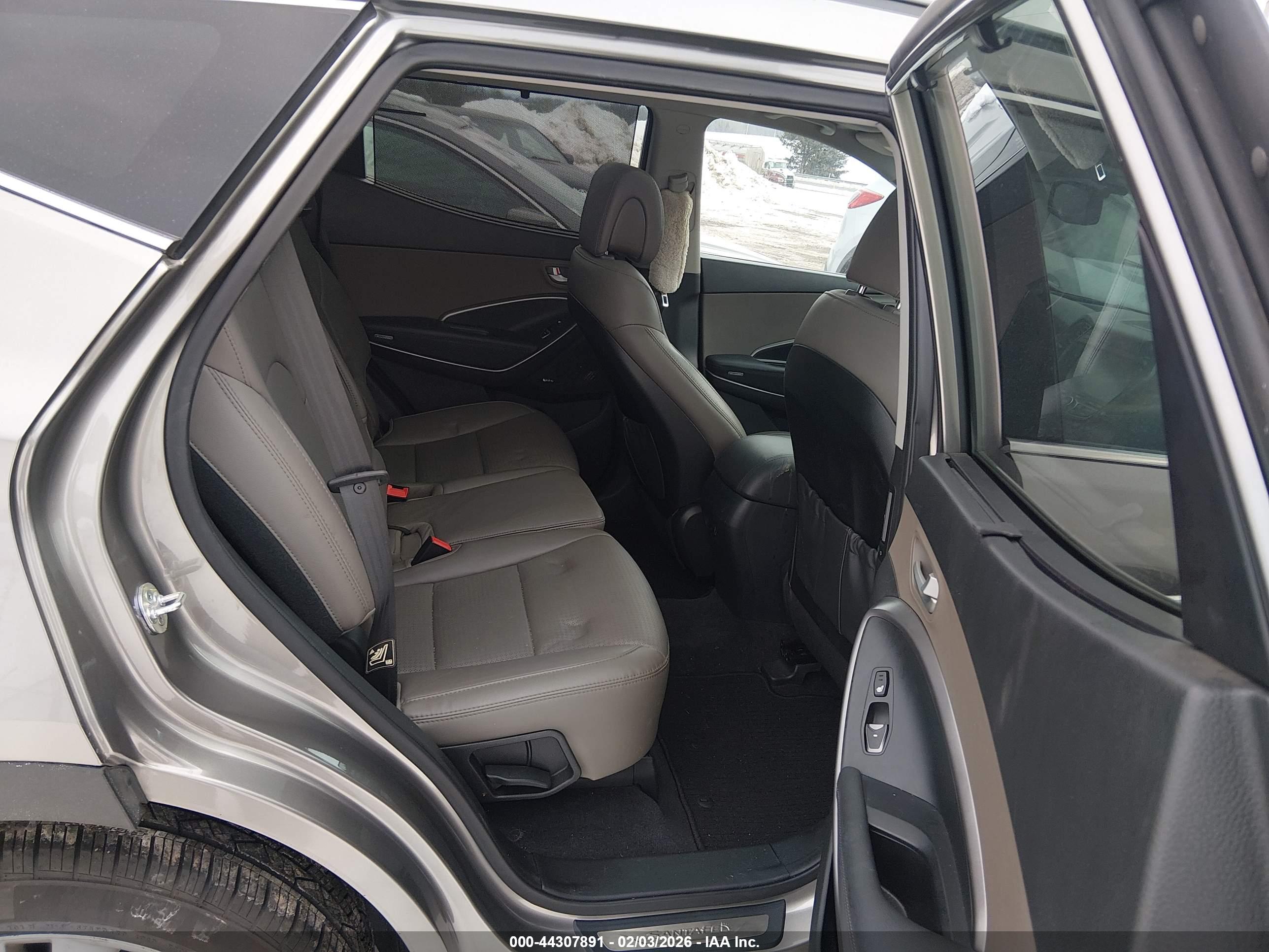 HYUNDAI SANTA image 8