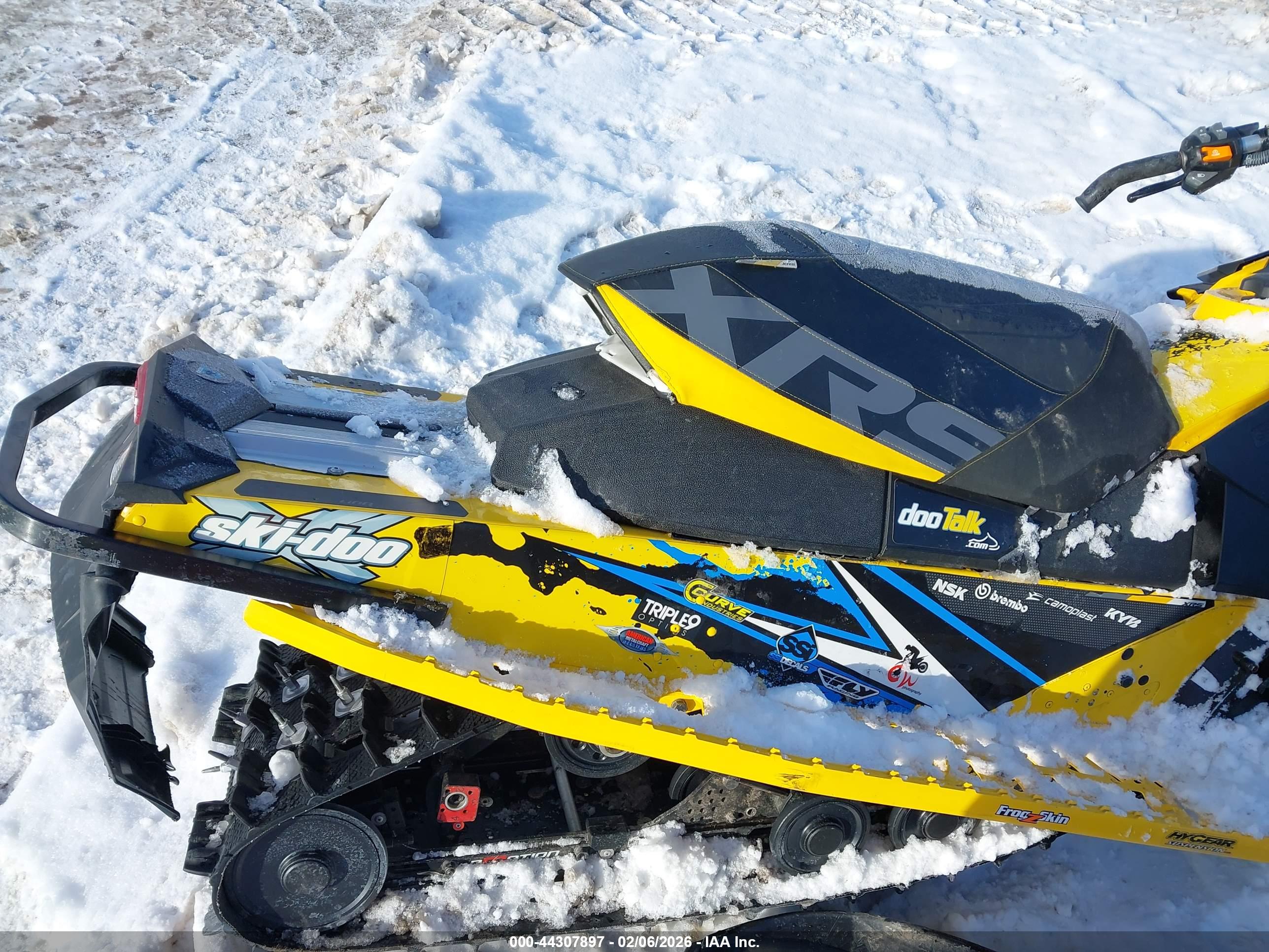 SKI-DOO MXZ image 8