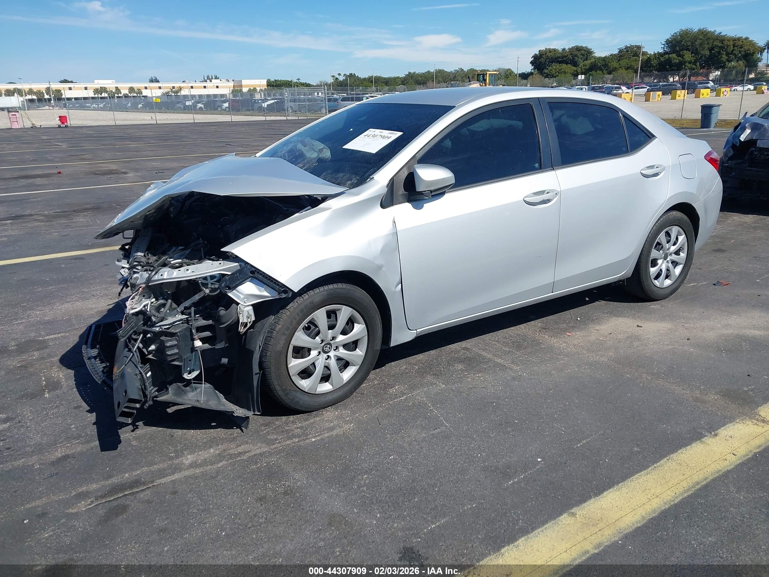 TOYOTA COROLLA image 2