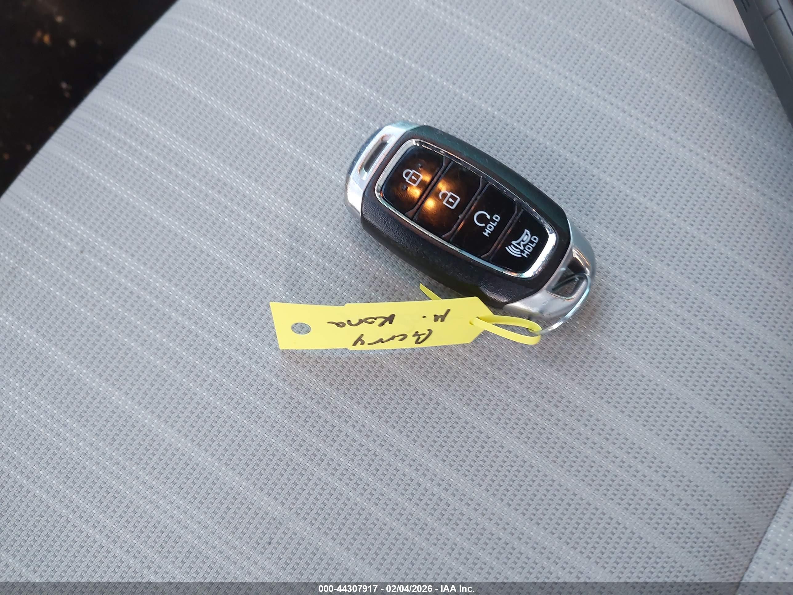 HYUNDAI KONA image 11