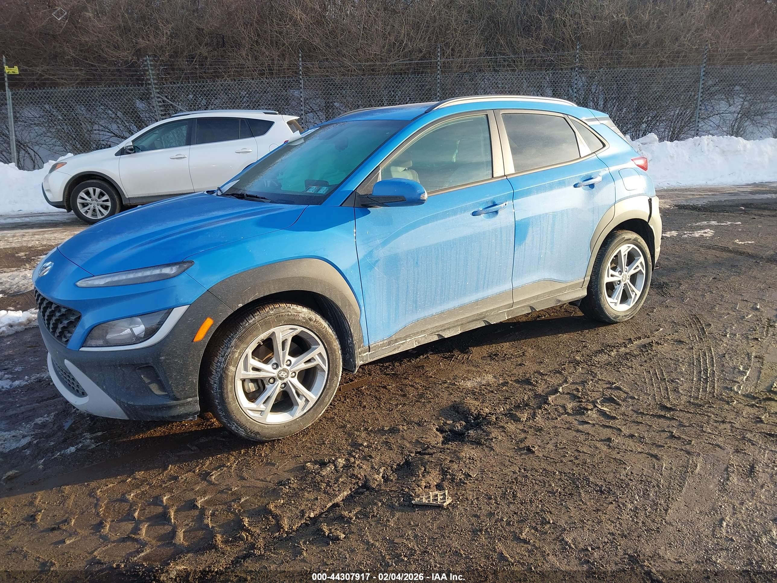 HYUNDAI KONA image 2