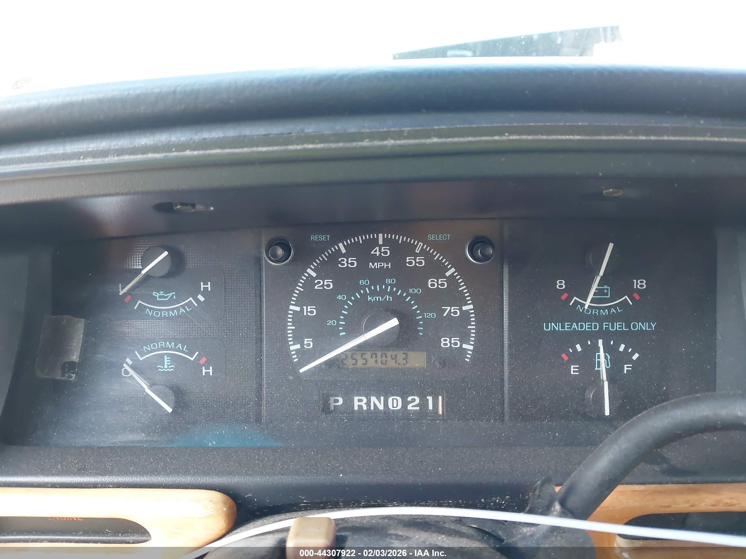 FORD ECONOLINE image 7
