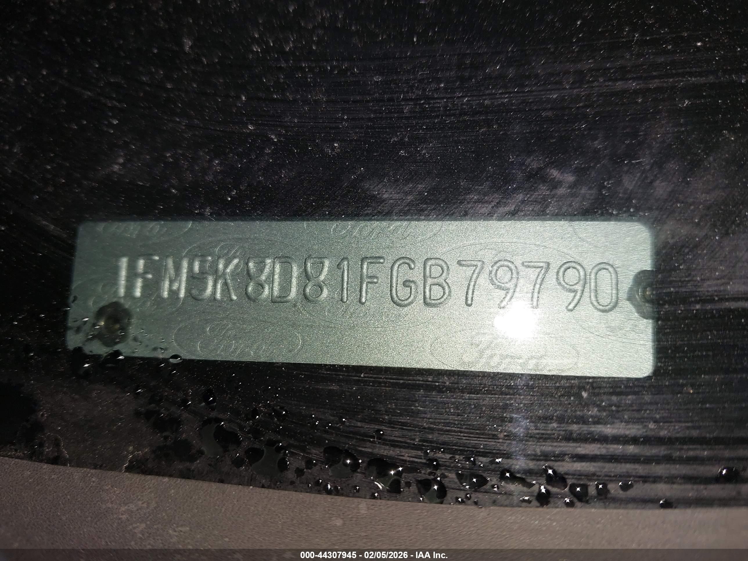 FORD EXPLORER image 9
