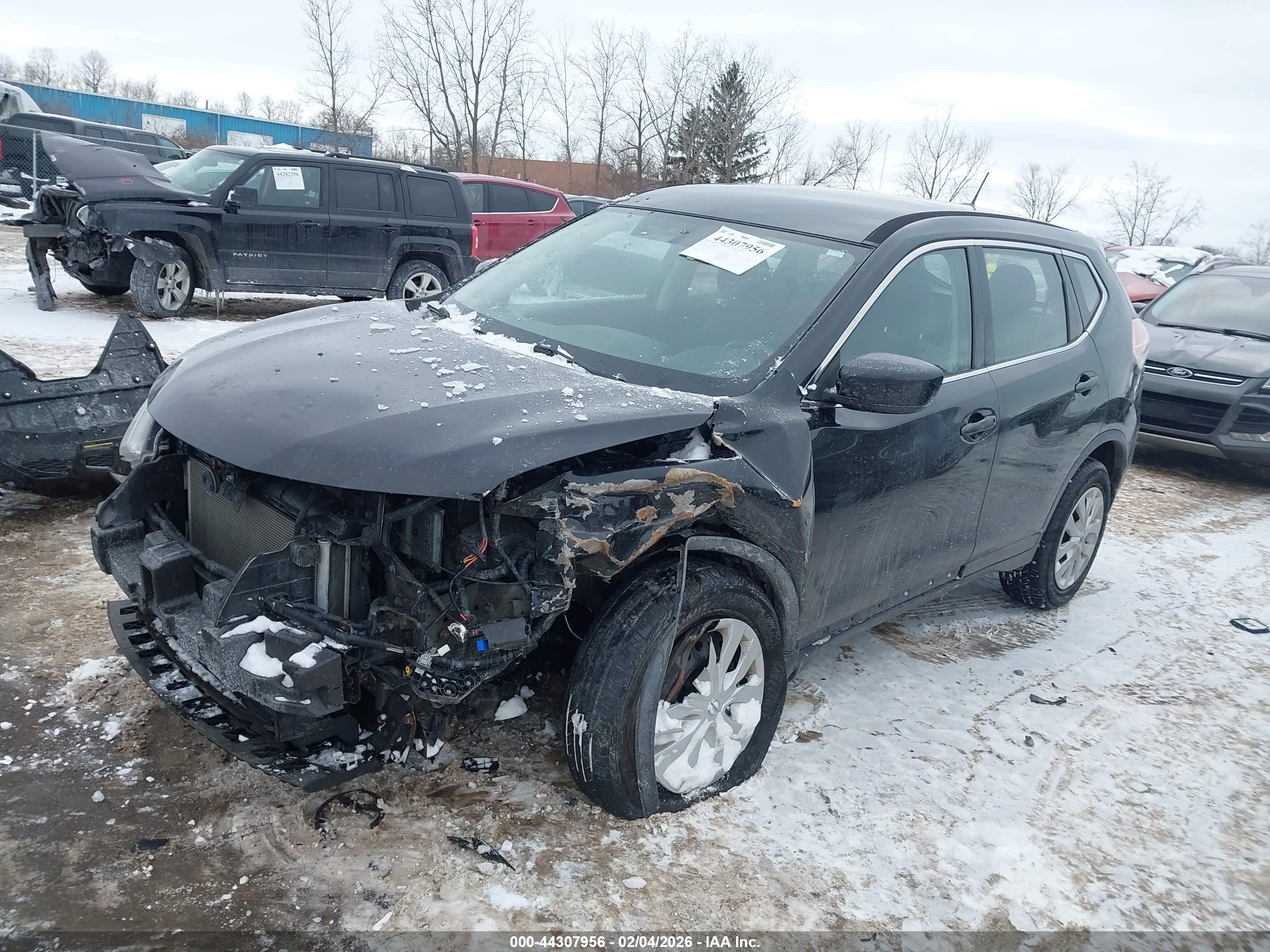 NISSAN ROGUE image 2