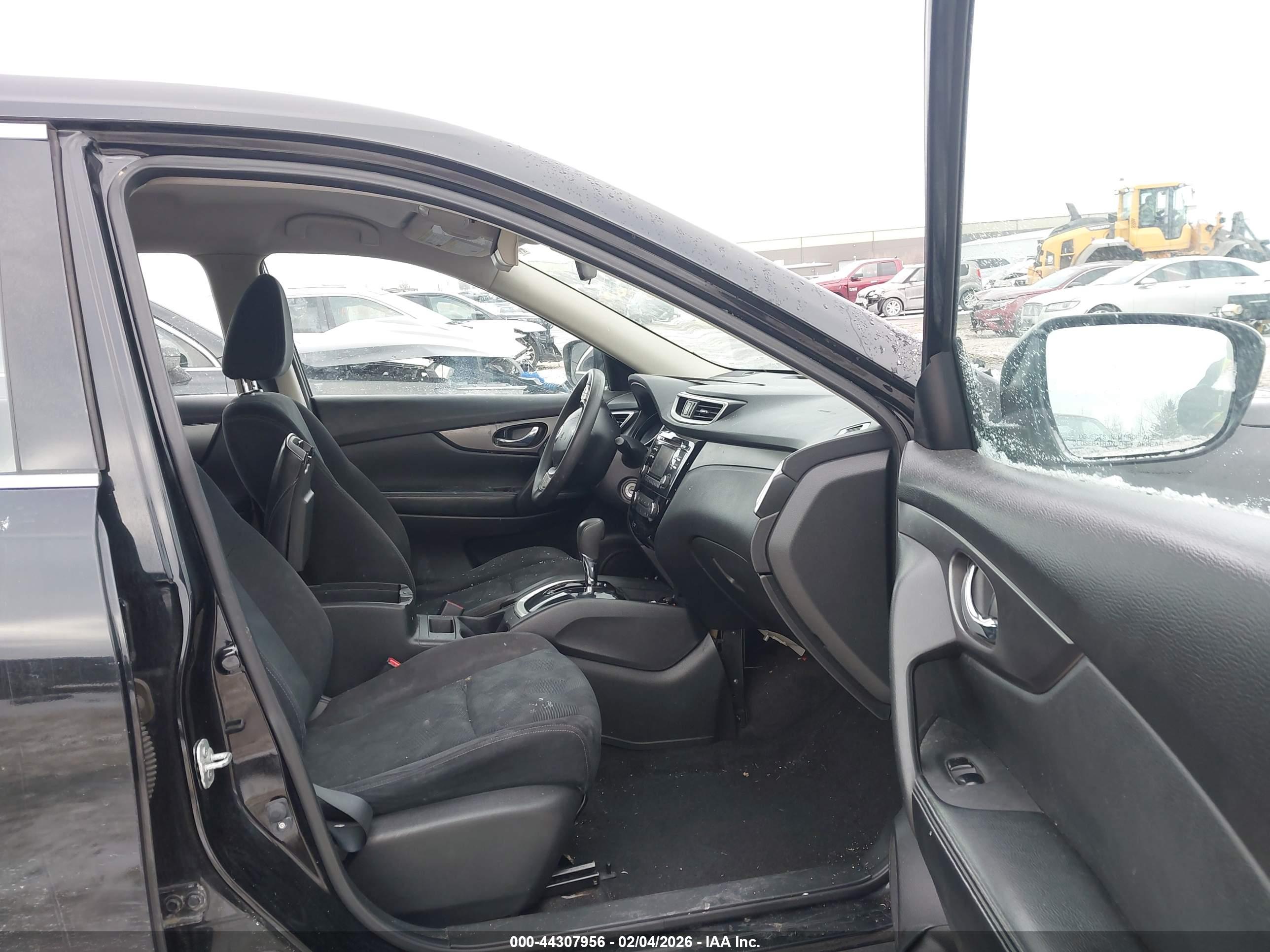 NISSAN ROGUE image 5