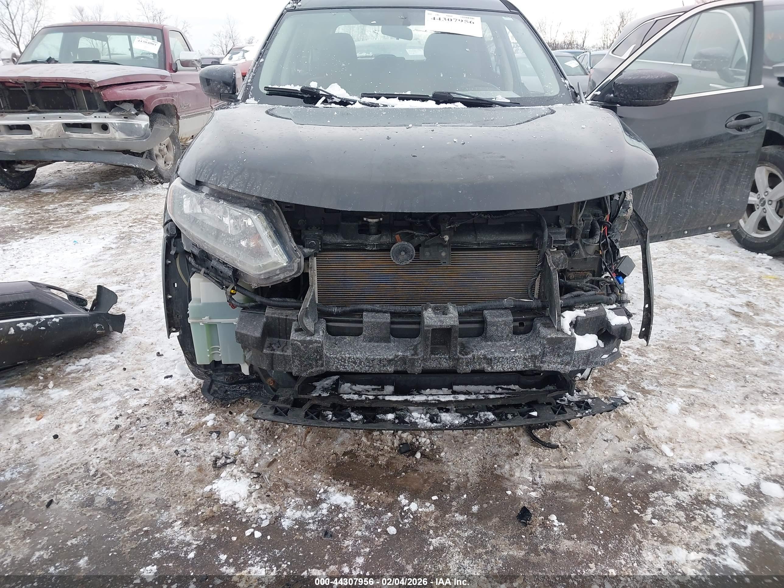 NISSAN ROGUE image 6