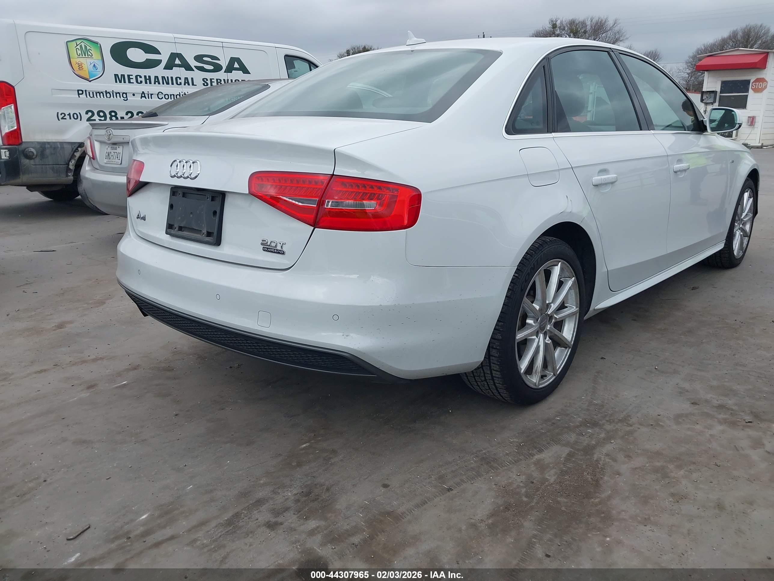 AUDI A4 image 4
