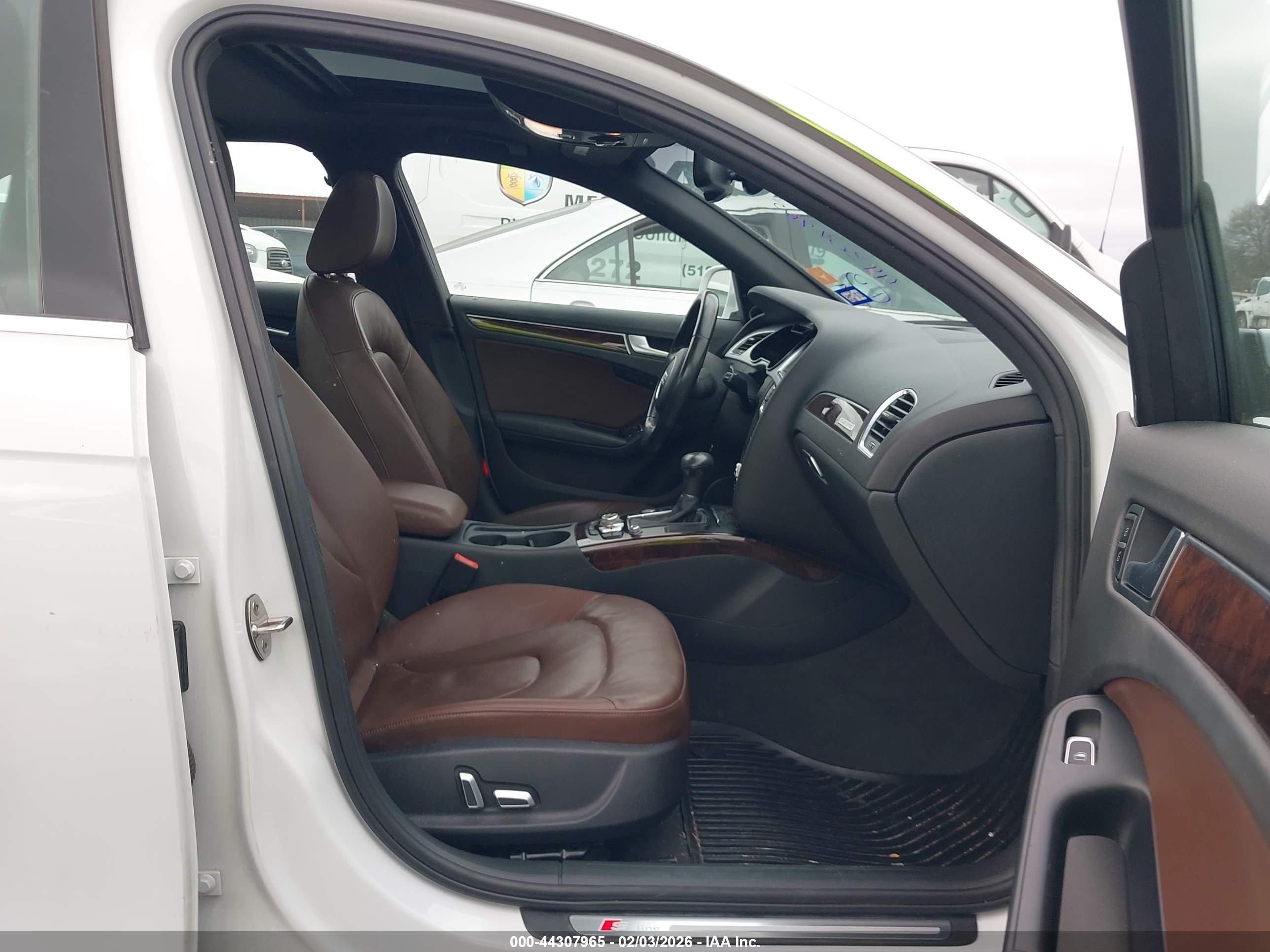 AUDI A4 image 5