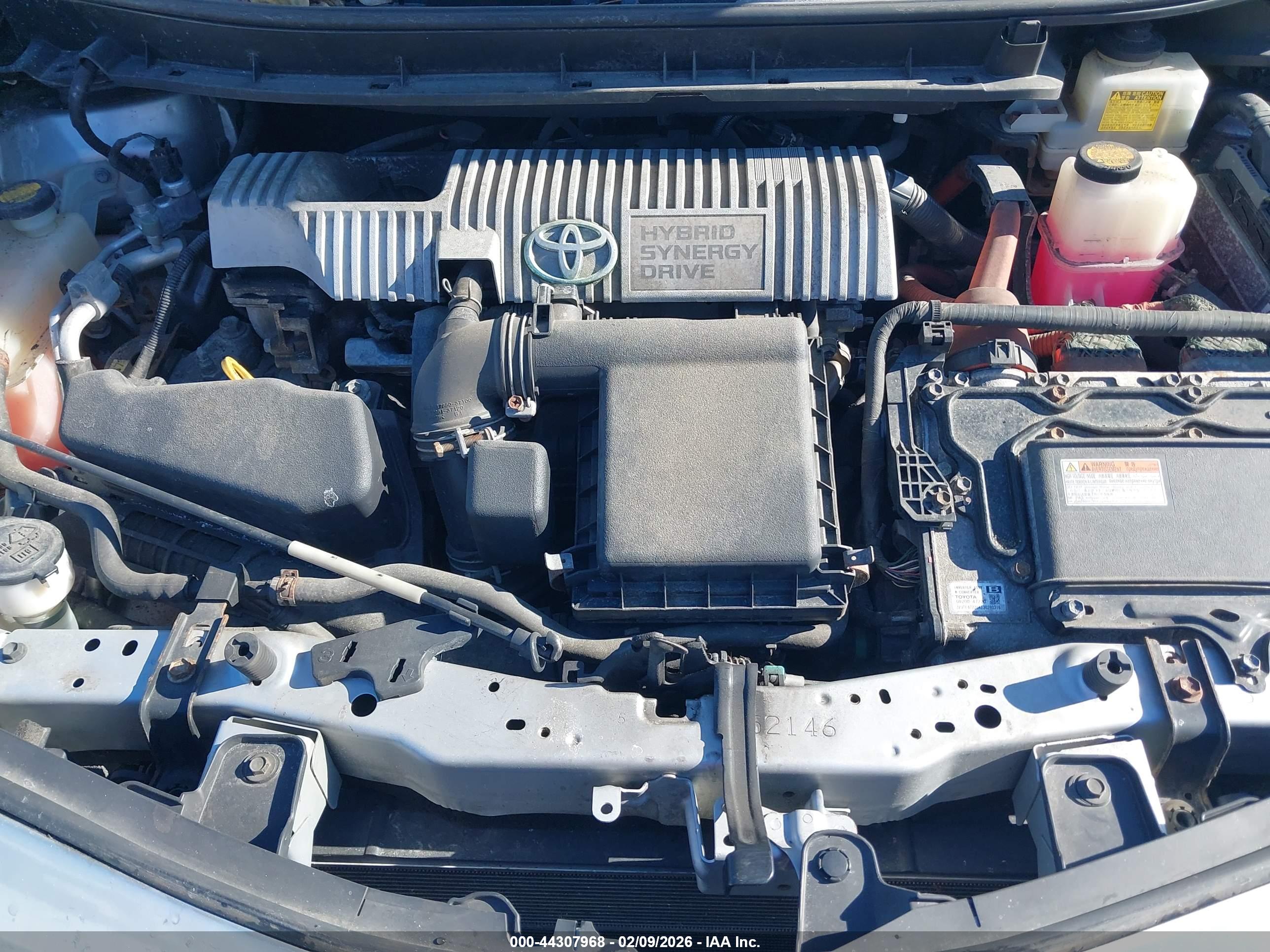 TOYOTA PRIUS image 10