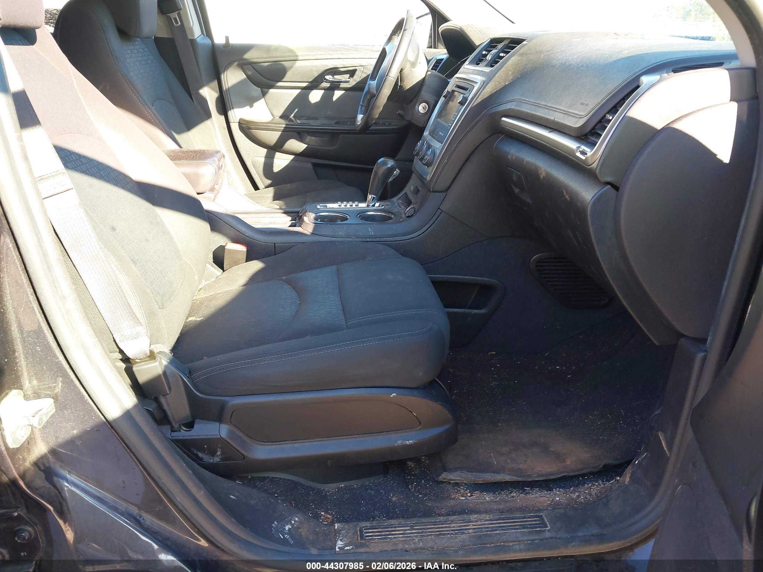 GMC ACADIA image 5