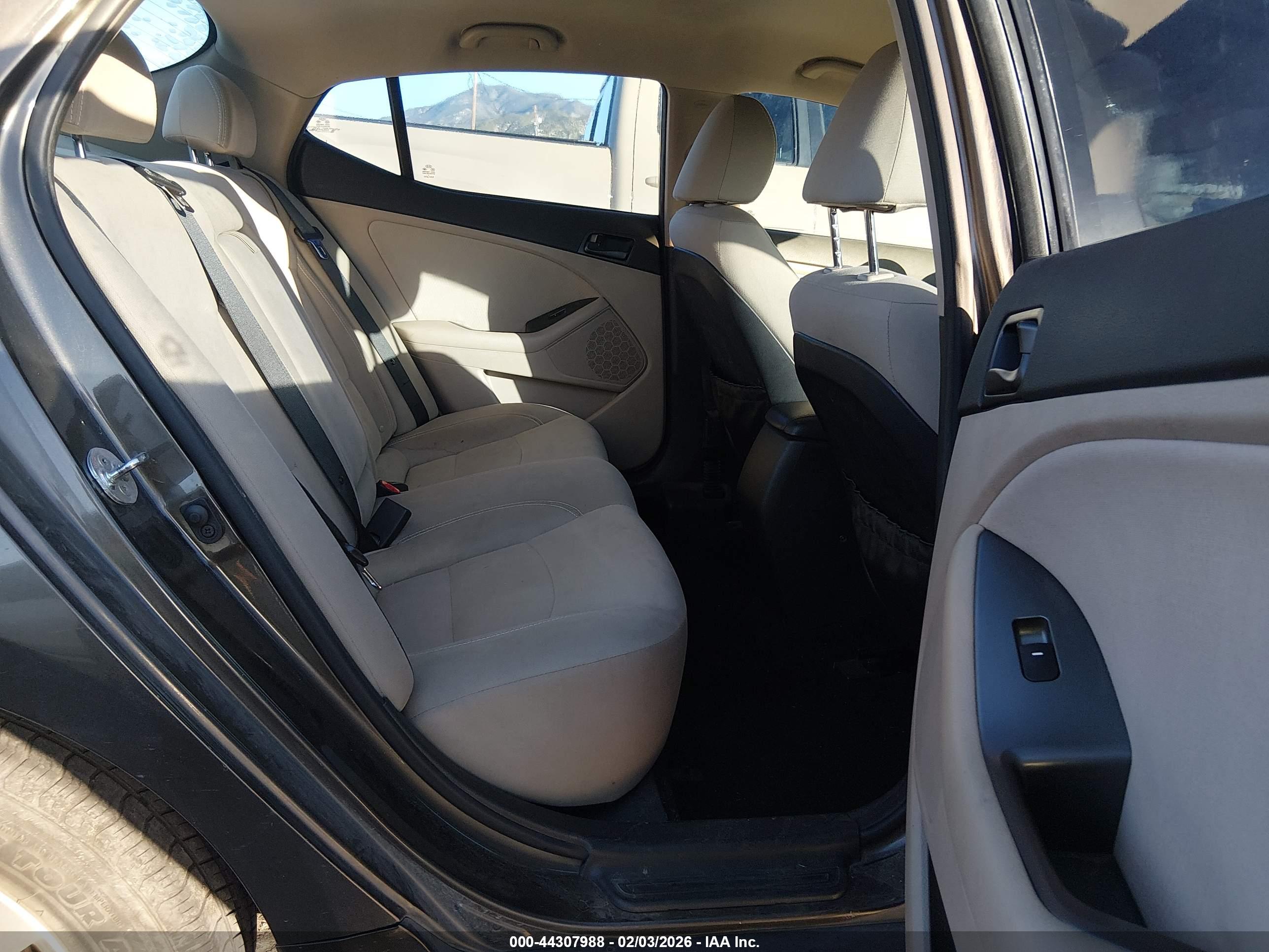 KIA OPTIMA image 8
