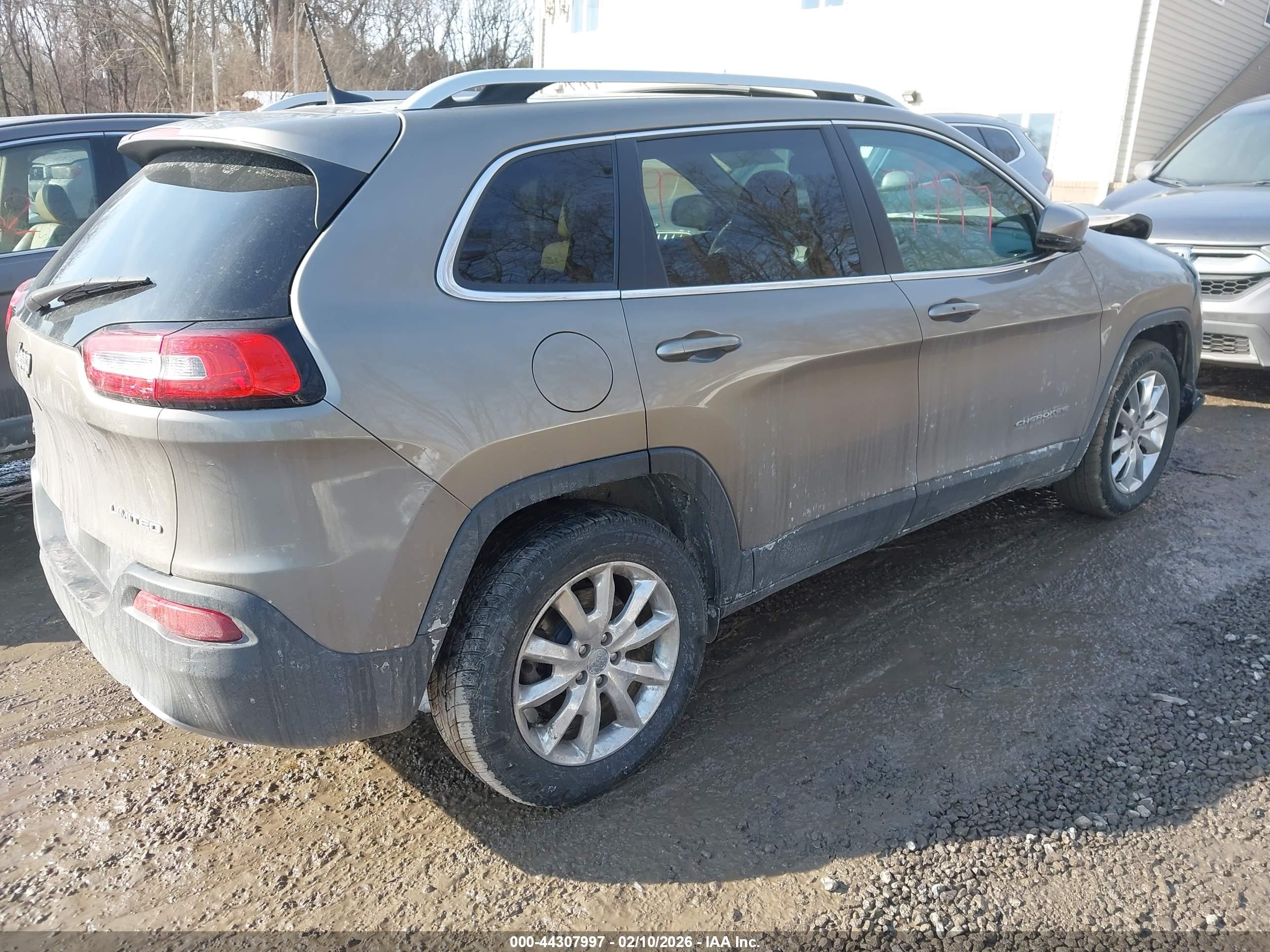 JEEP CHEROKEE image 4