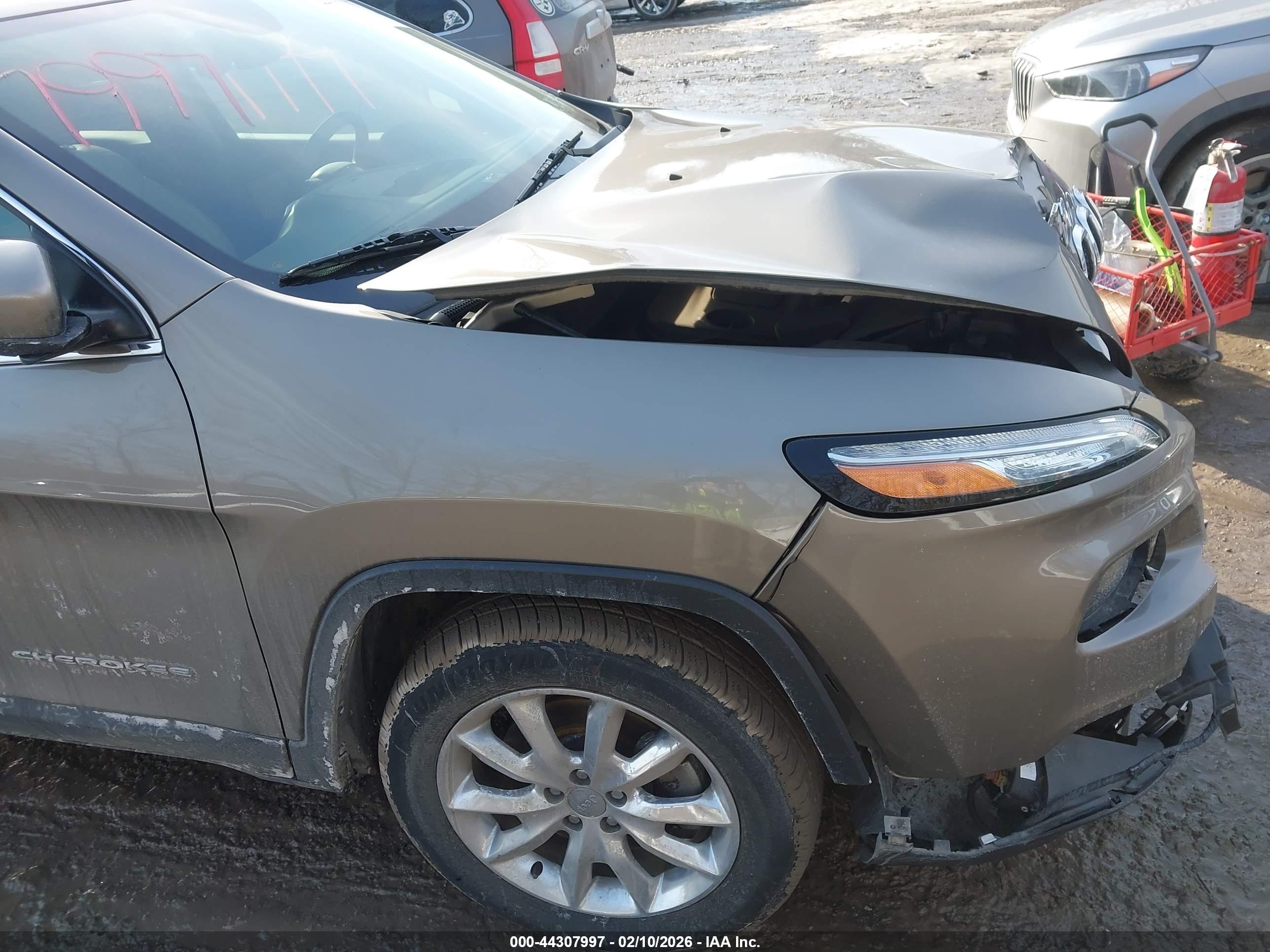 JEEP CHEROKEE image 6