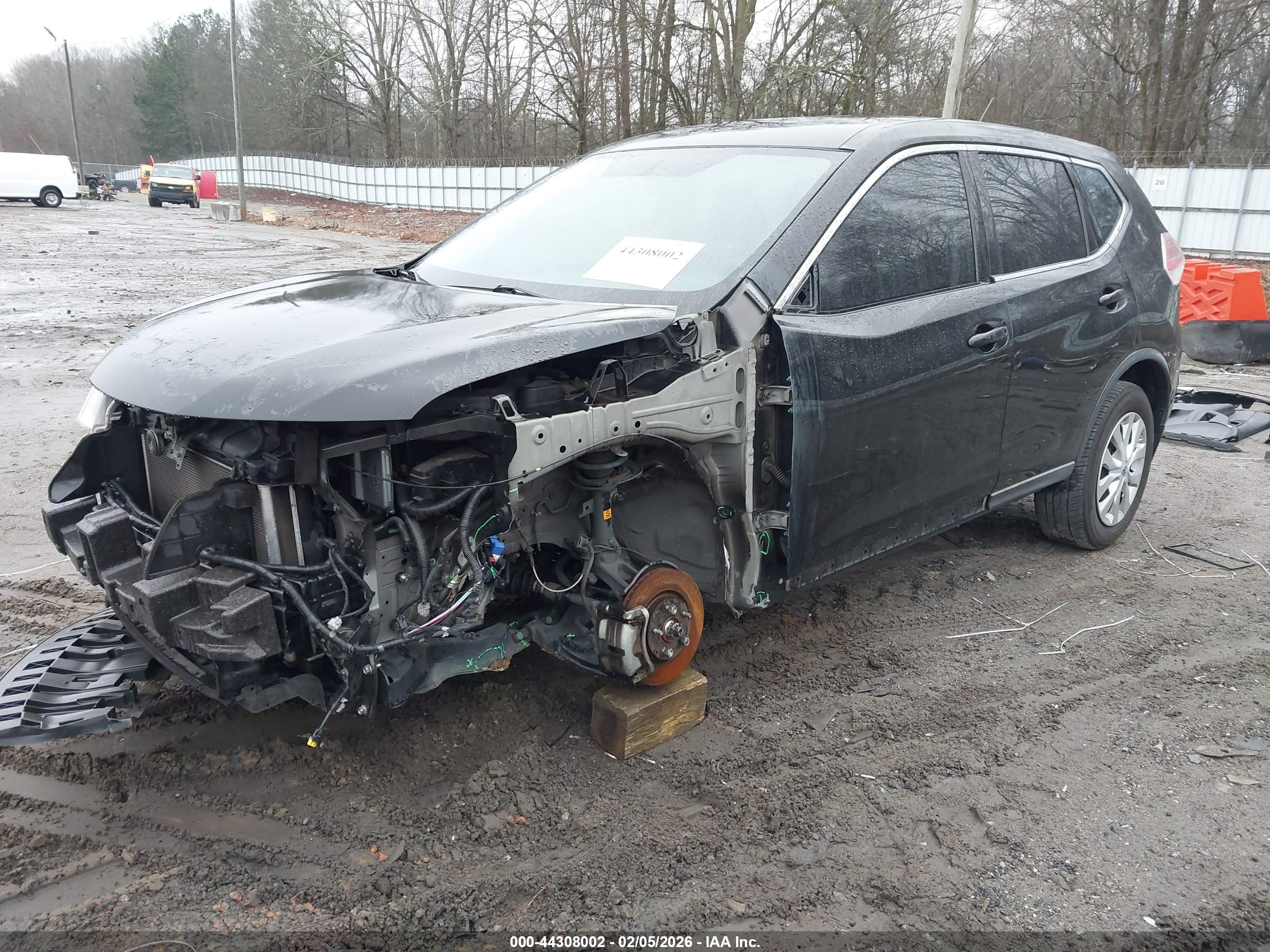 NISSAN ROGUE image 2