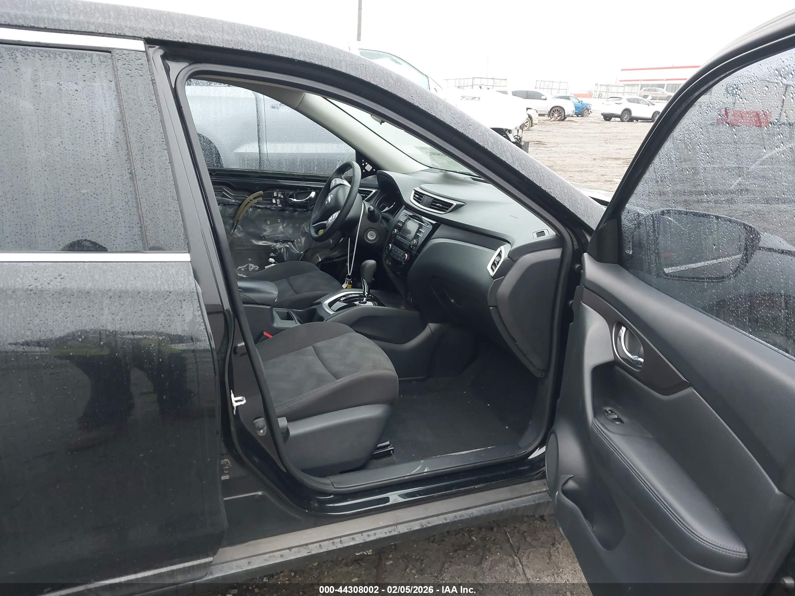 NISSAN ROGUE image 5
